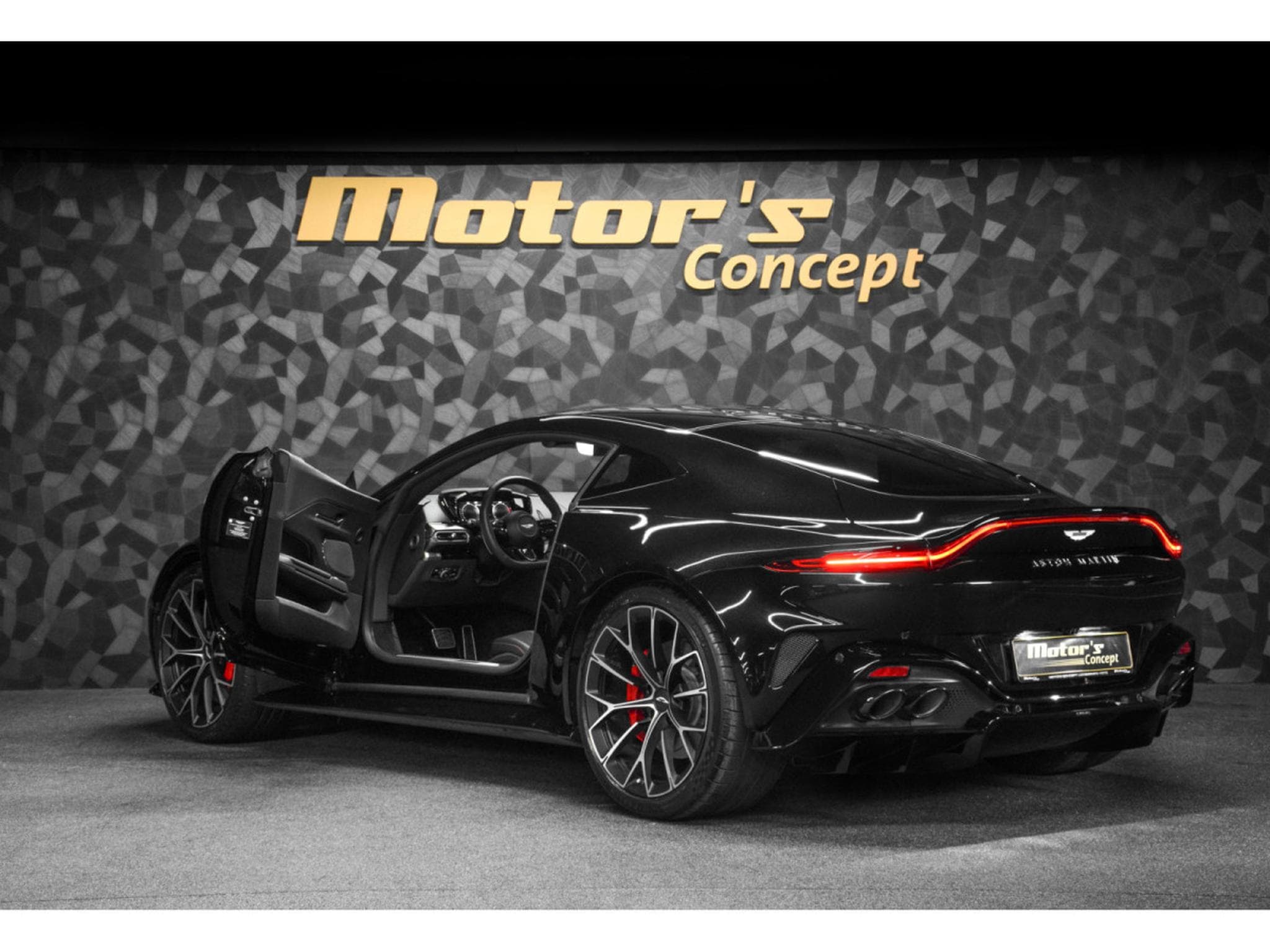 Aston-Martin V8 Vantage V8 Coupé (2025) - Photo 7