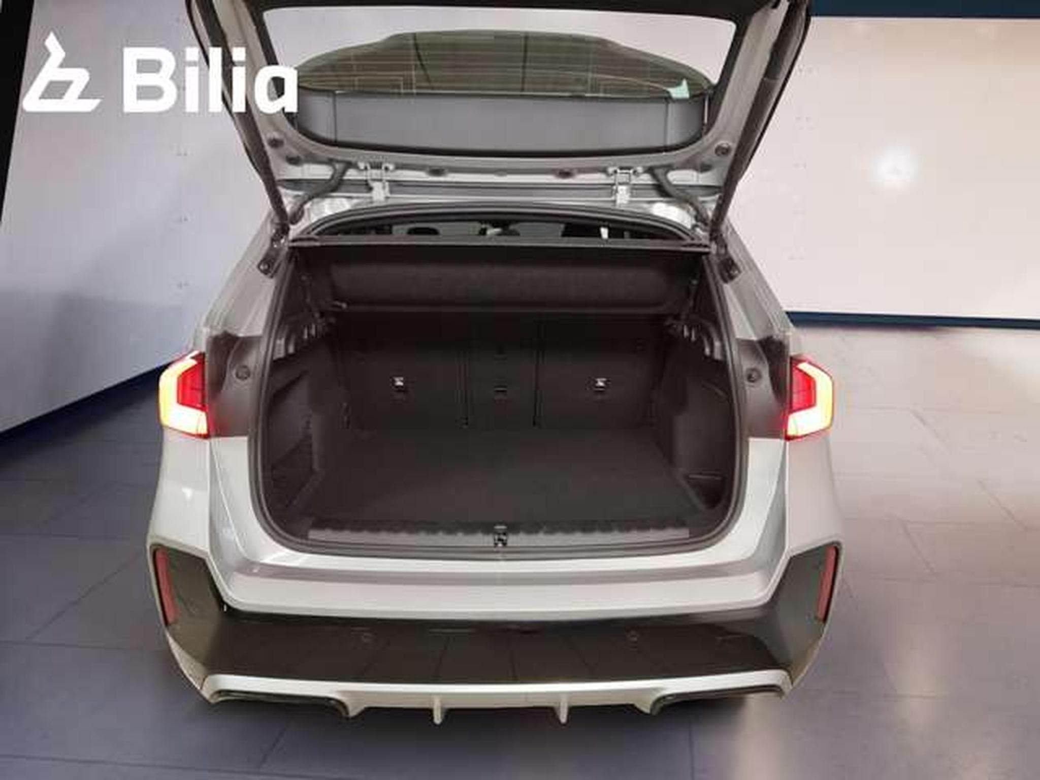 BMW X1 xDrive23d Head-Up HK HiFi DAB (2025) - Foto 11