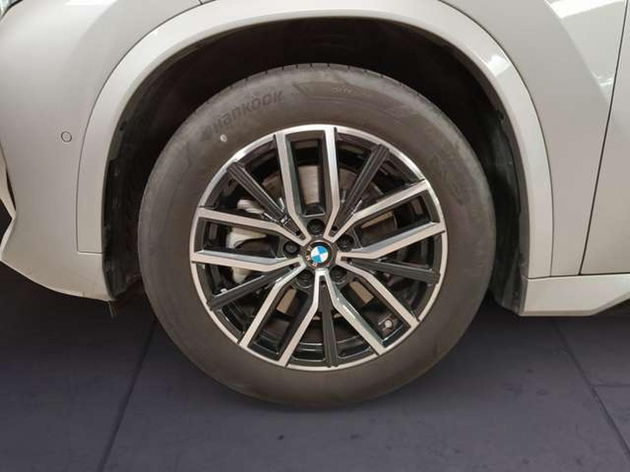 BMW X1 xDrive23d Head-Up HK HiFi DAB (2025) - Foto 8