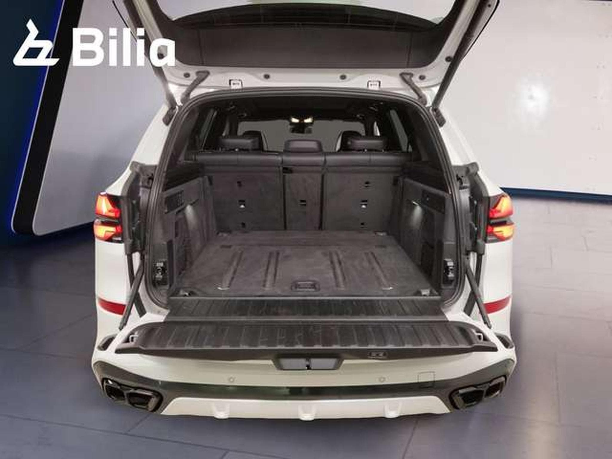 BMW X5 M60i xDrive HK HiFi DAB LED (2025) - Photo 11