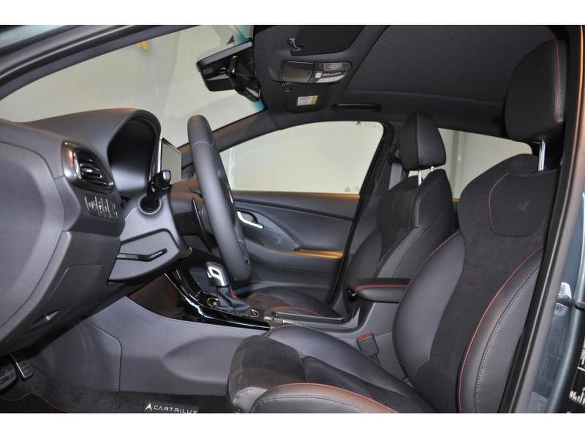 Hyundai i30 WAGON SKY N-LINE SENSATION 150 7AUTO (2026) - Photo 9