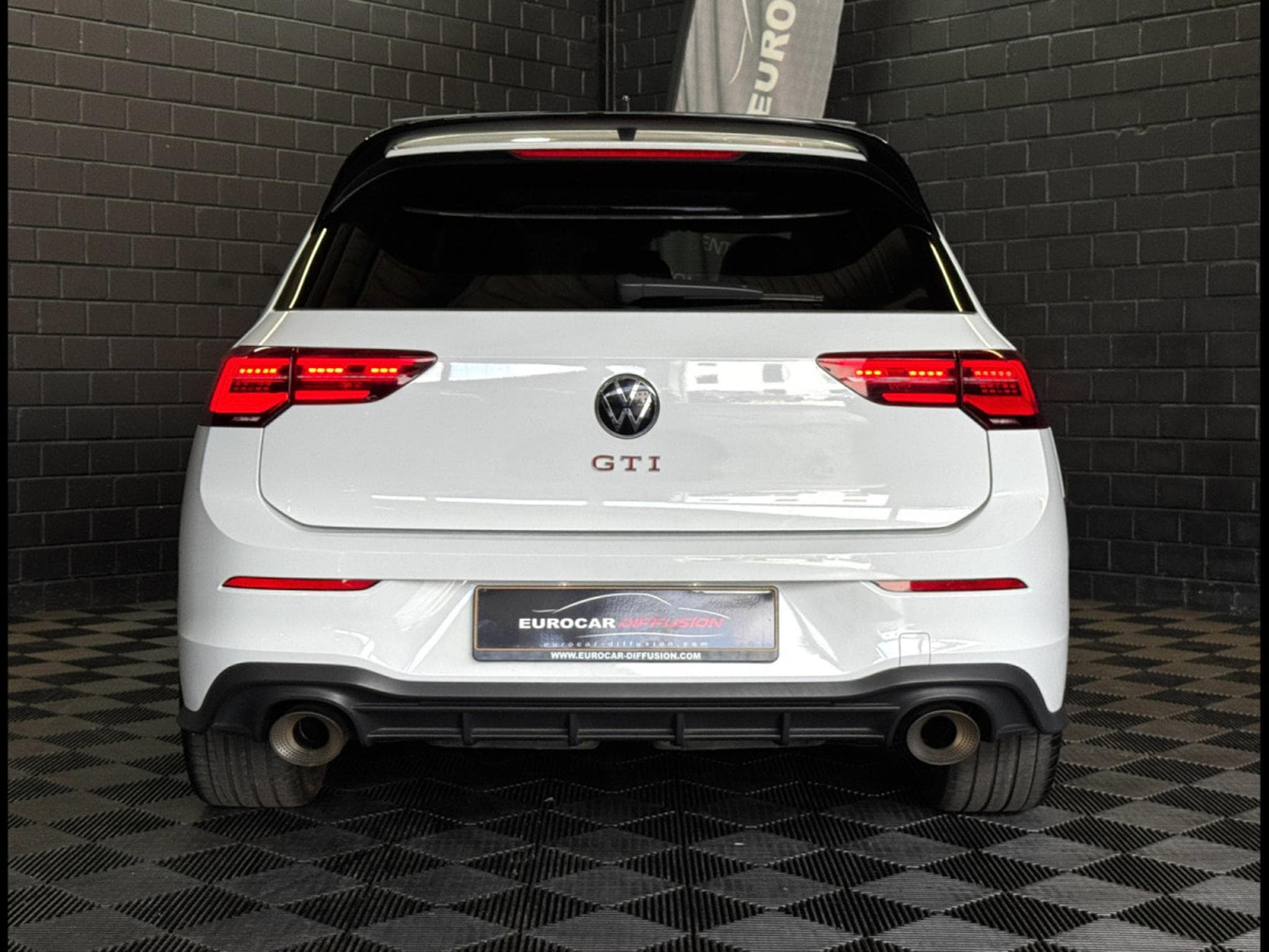 VW Golf GTI Clubsport 2.0 TSI 300 CV DSG7 *PACK PERF* AKRA* MATRIX * (2024) - Foto 3