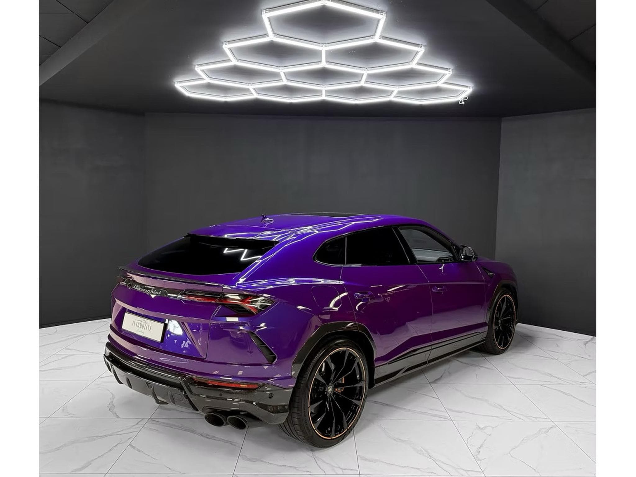 Lamborghini Urus FULL PPF / B&O 3D / FULL CARBON / WARRANTY 2027 / 23" (2022) - Photo 5