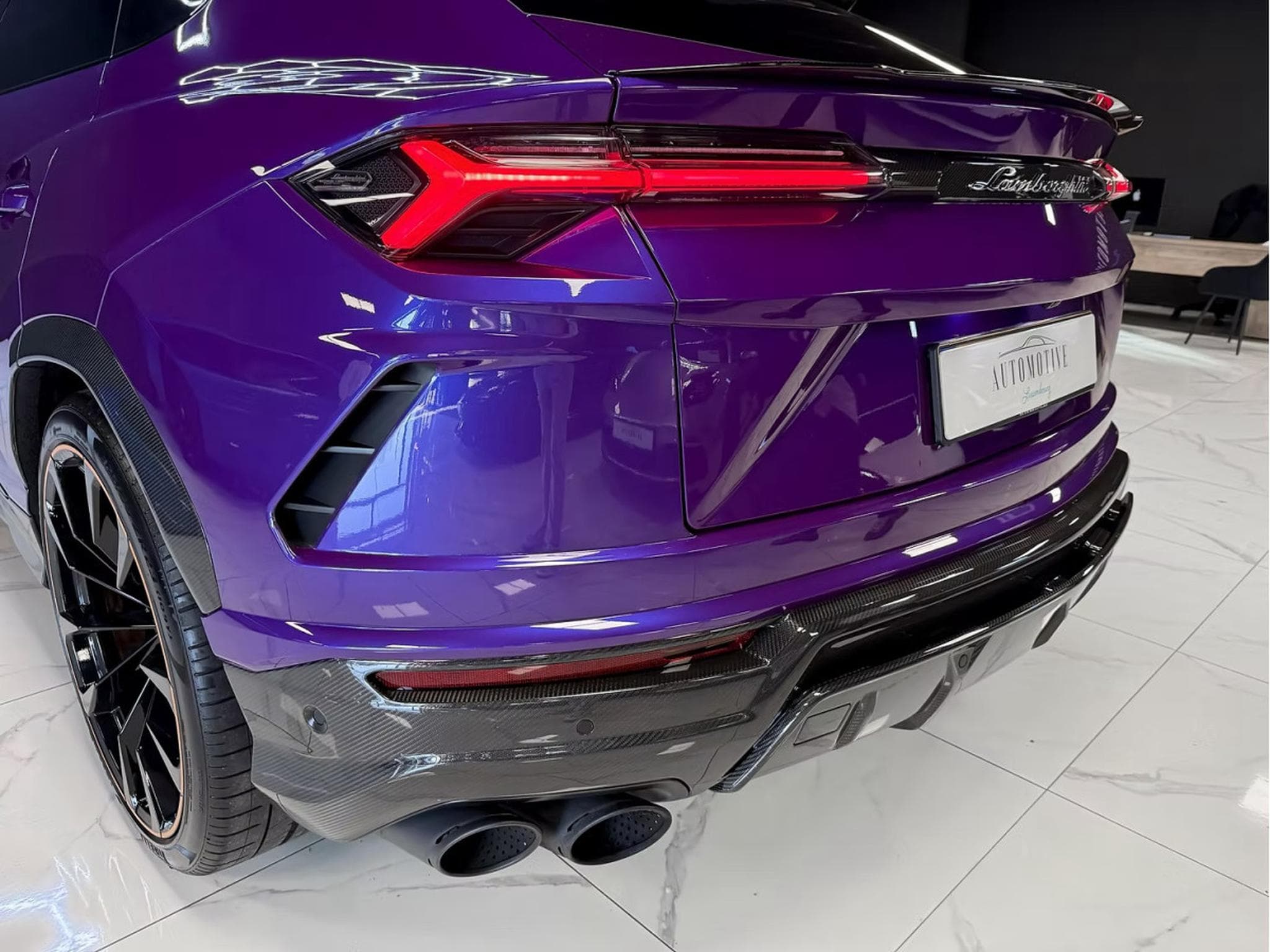 Lamborghini Urus FULL PPF / B&O 3D / FULL CARBON / WARRANTY 2027 / 23" (2022) - Photo 9