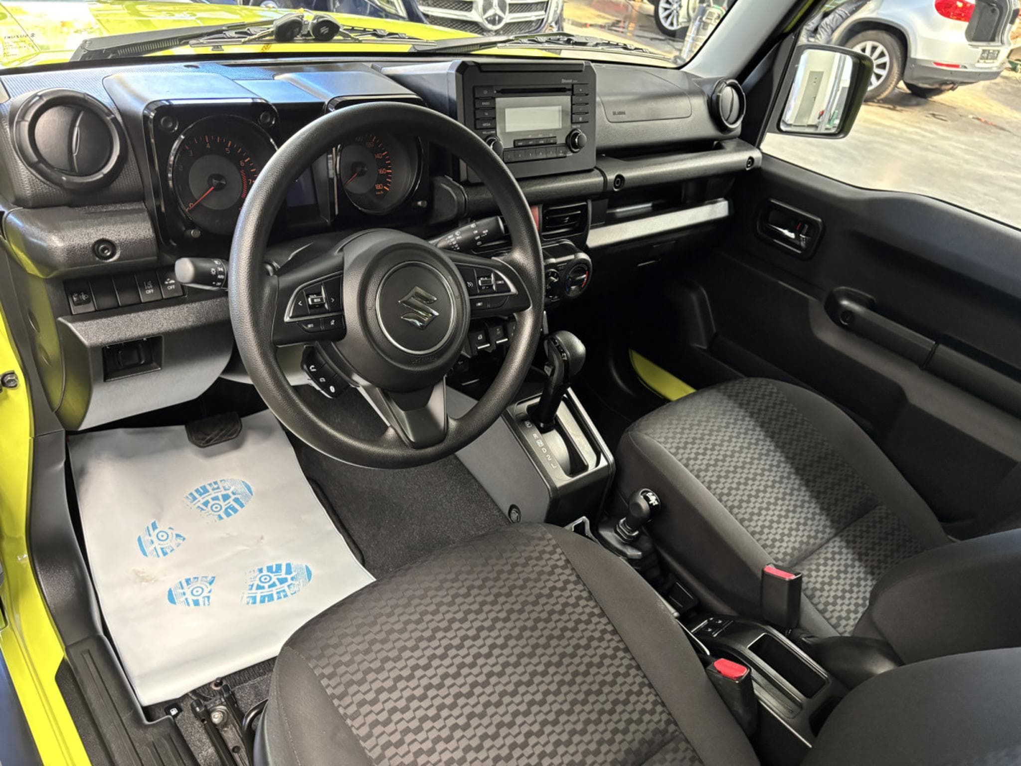 Suzuki Jimny 1.5 GL  Autom. 4 PLACES (2019) - Photo 10