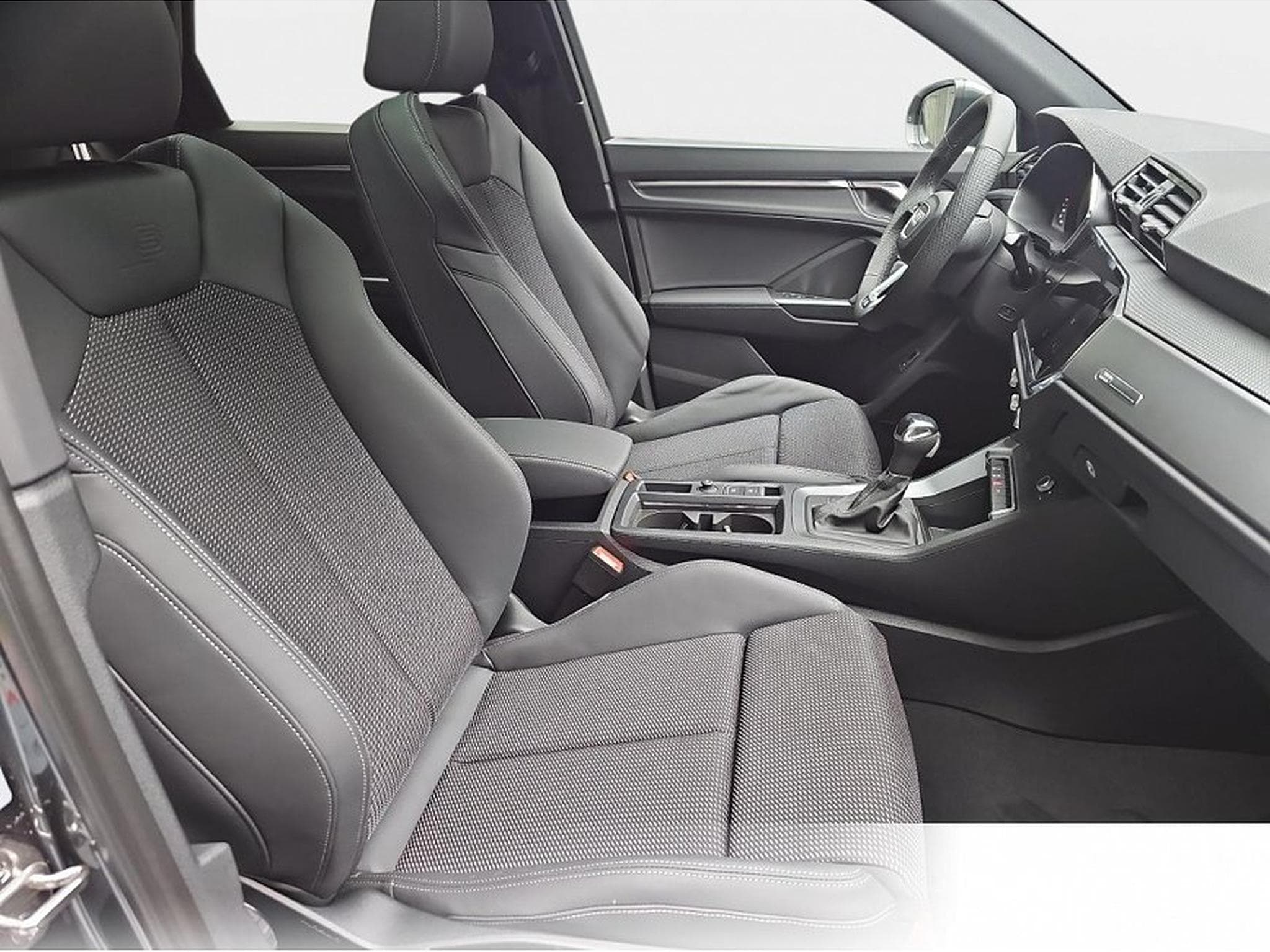 Audi Q3 (2026) - Photo 15