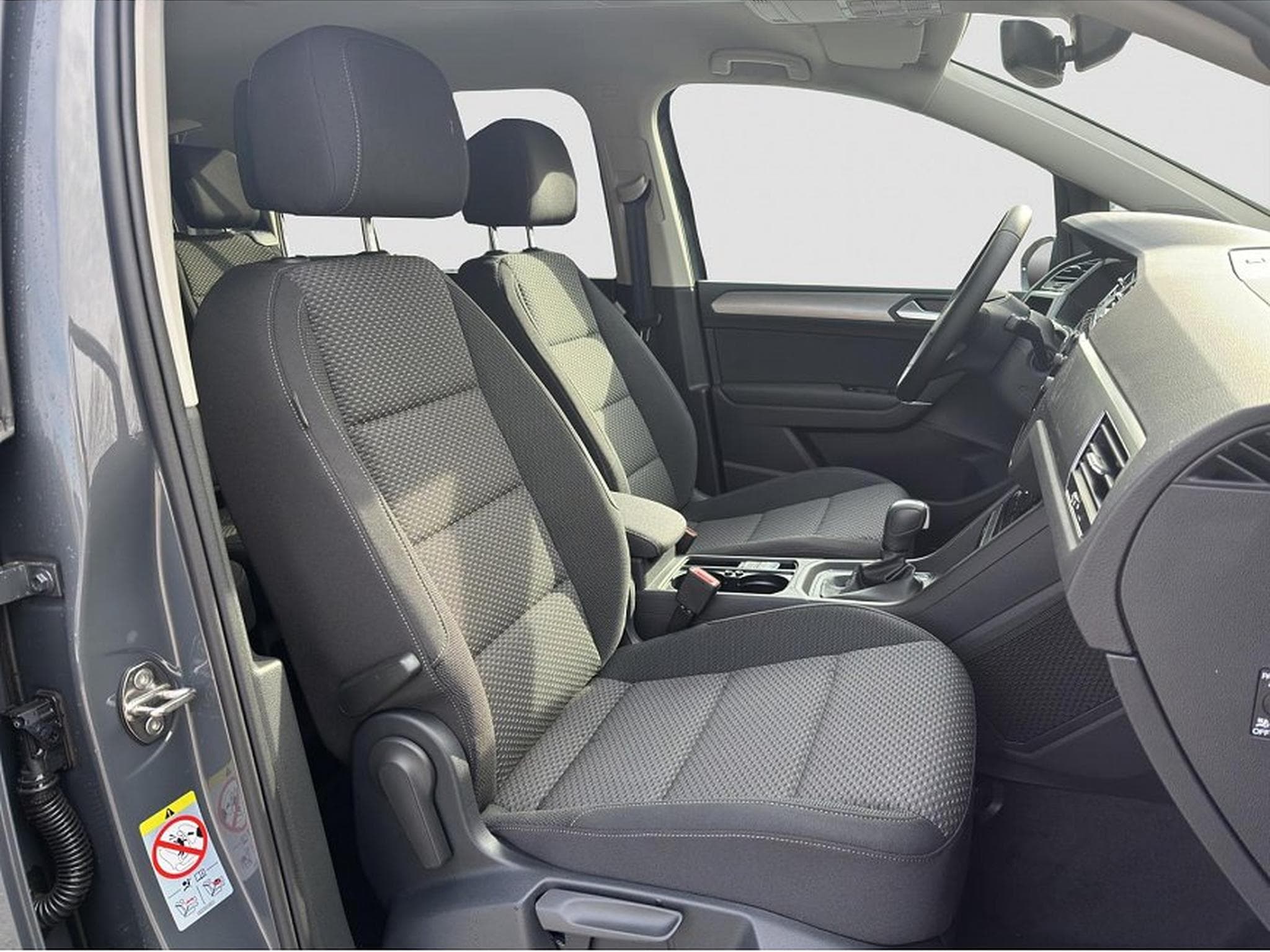 VW Touran (2026) - Photo 12