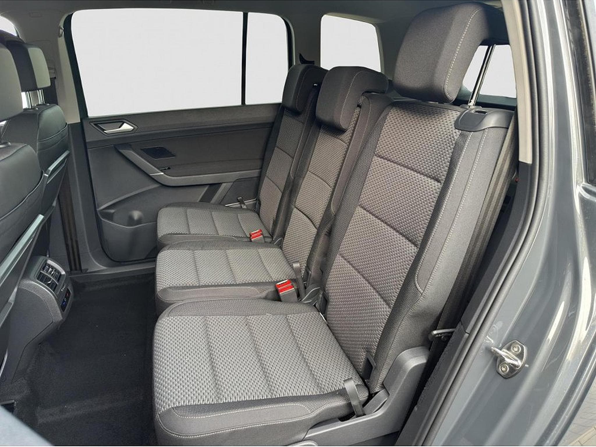 VW Touran (2026) - Photo 17