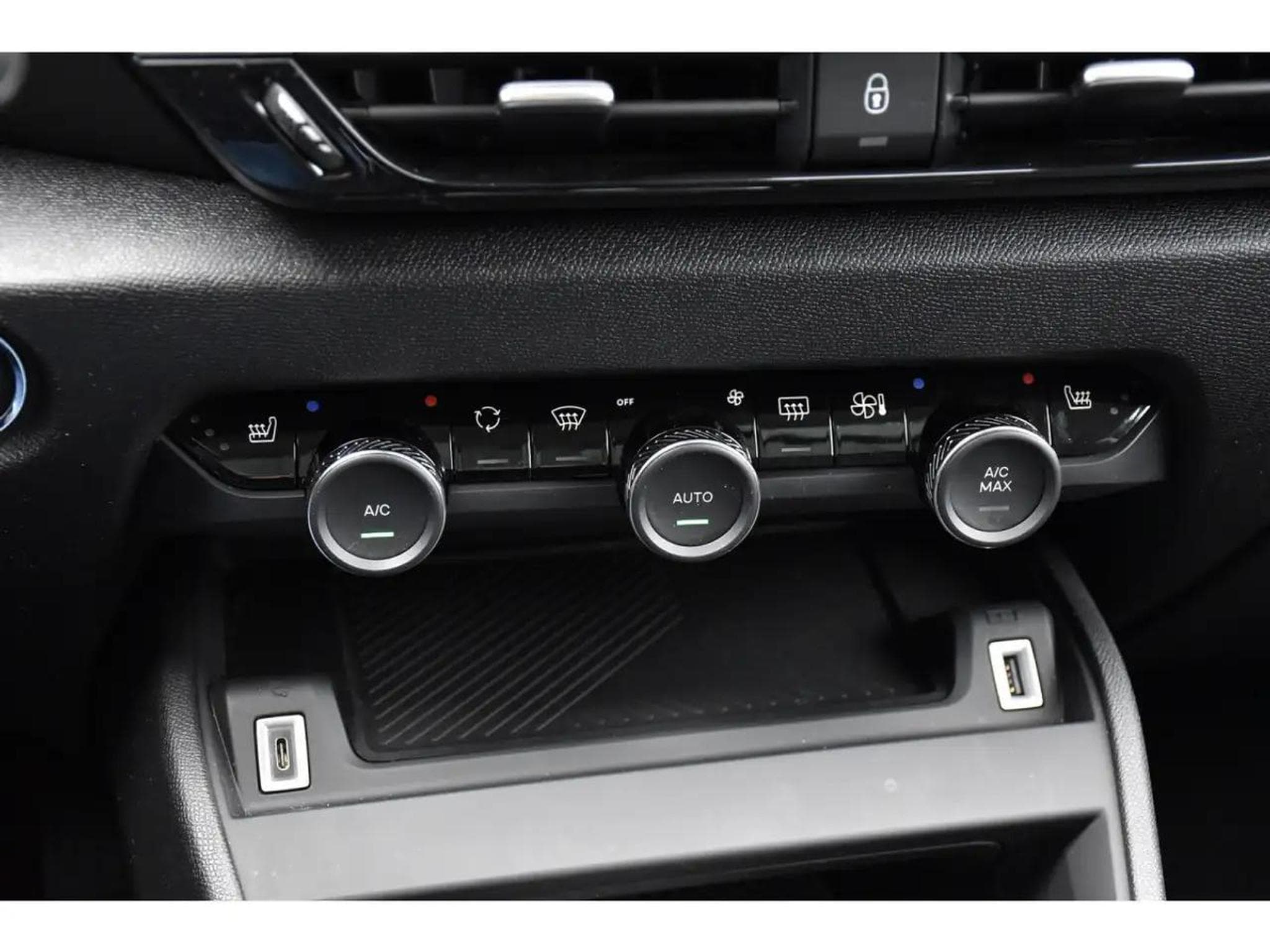 Citroën C5 X (2023) - Photo 20