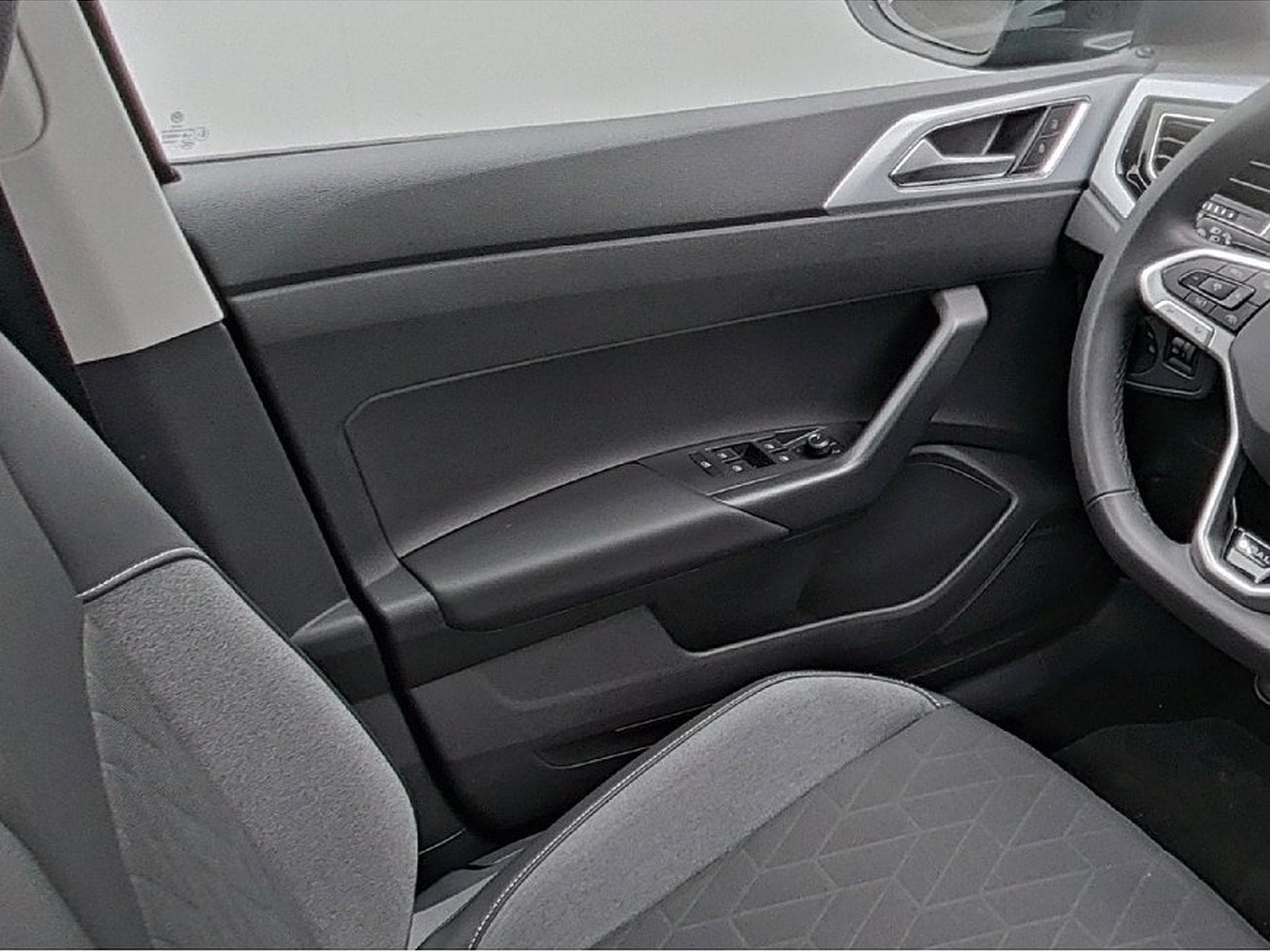 VW Taigo (2025) - Photo 11