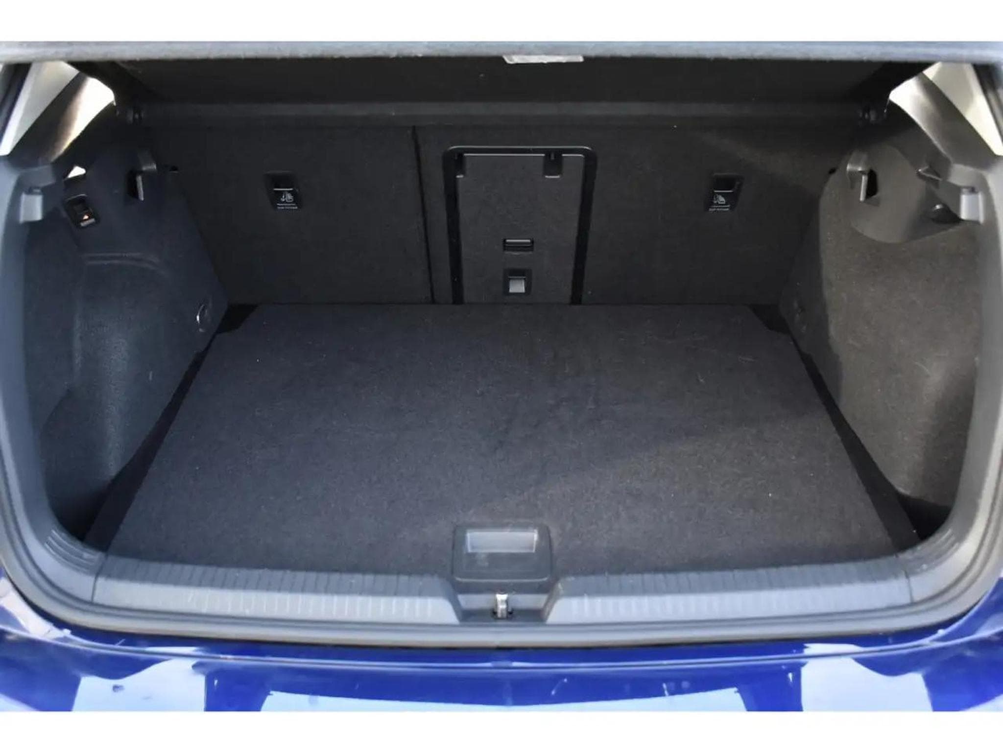 VW Golf (2024) - Foto 24