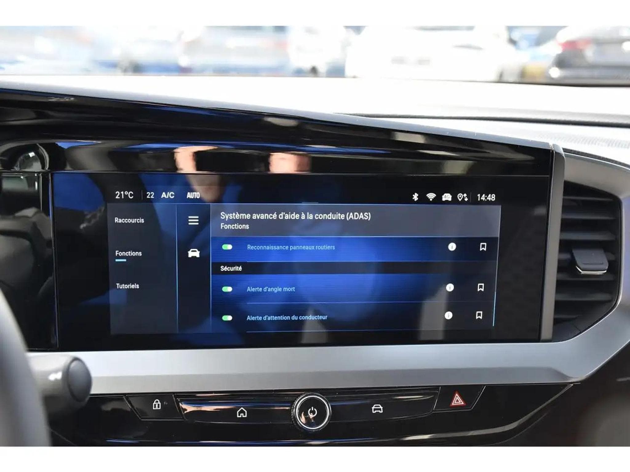 Opel Mokka (2025) - Foto 16