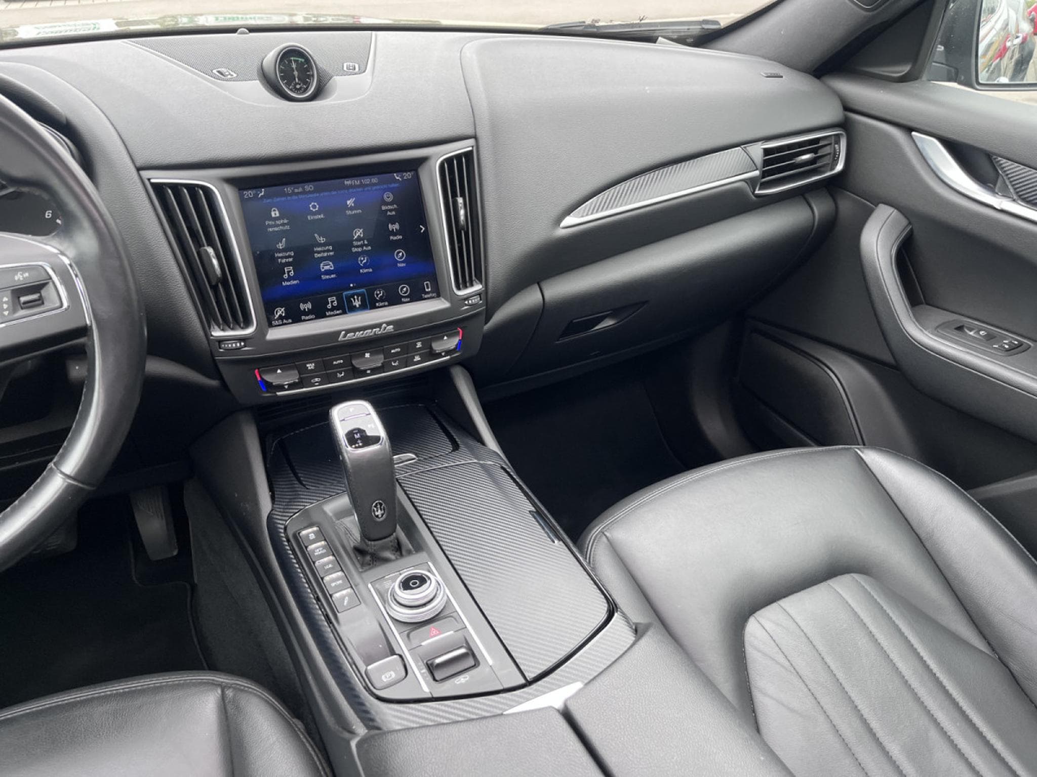 Maserati Levante SQ4 DIESEL 3.0 4WD/ 21°/ SCHIEBEDACH/ (2020) - Photo 21