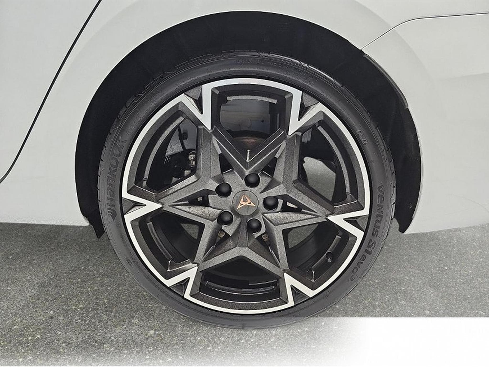 Cupra Leon (2026) - Photo 5