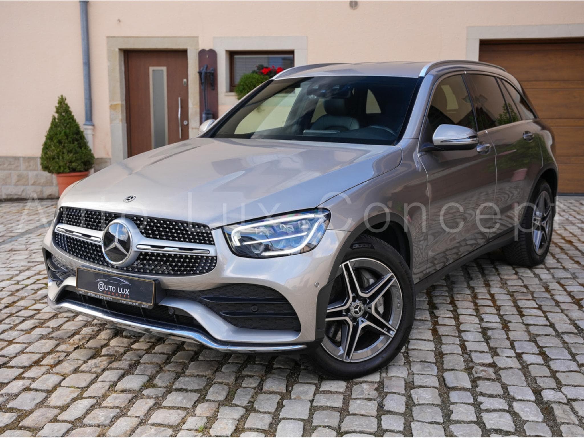 Mercedes GLC 300 d 4MATIC AMG Line (2021) - Photo 1
