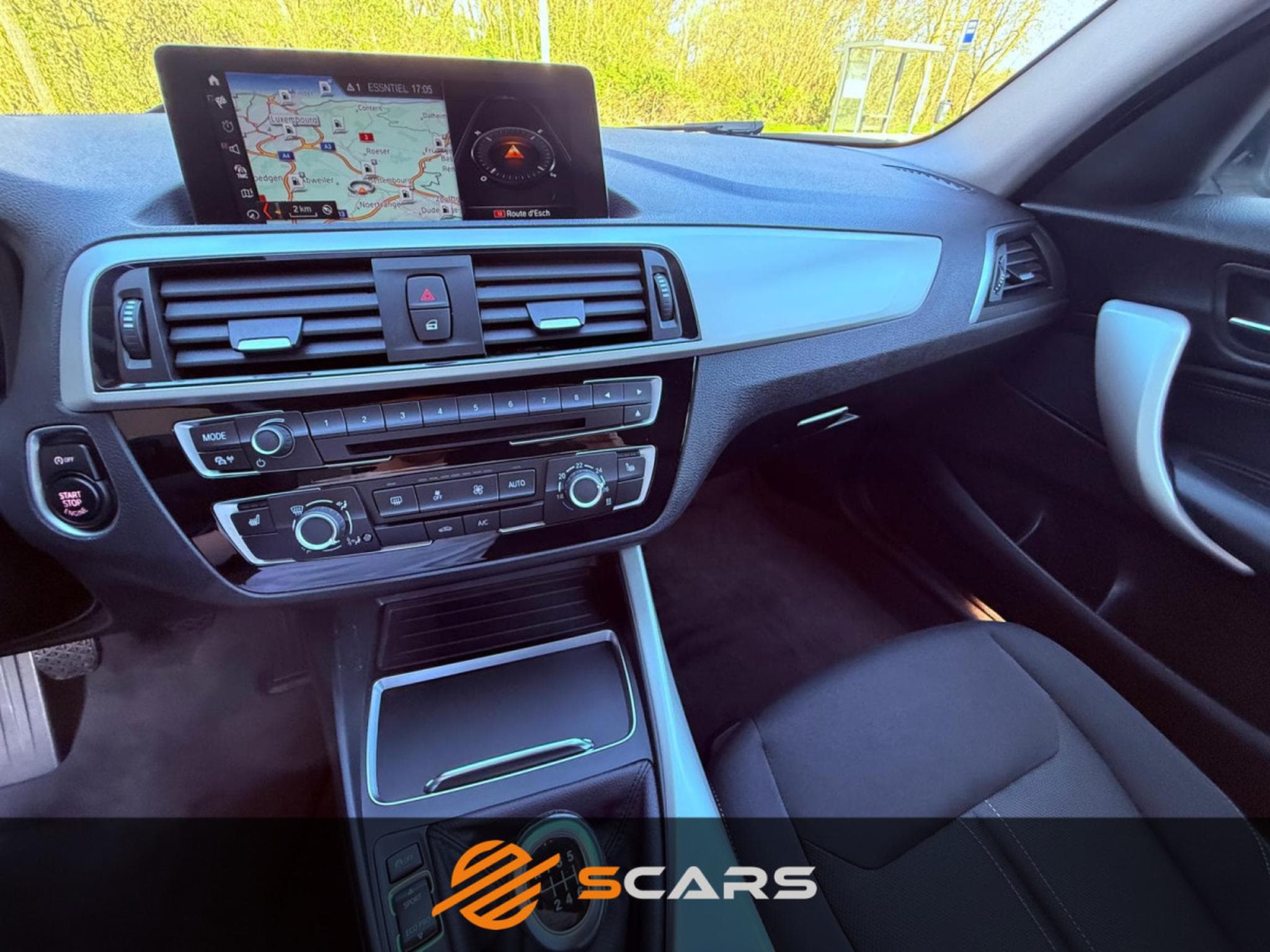 BMW 118 d XDrive 150cv F20 LCI (2019) - Photo 11