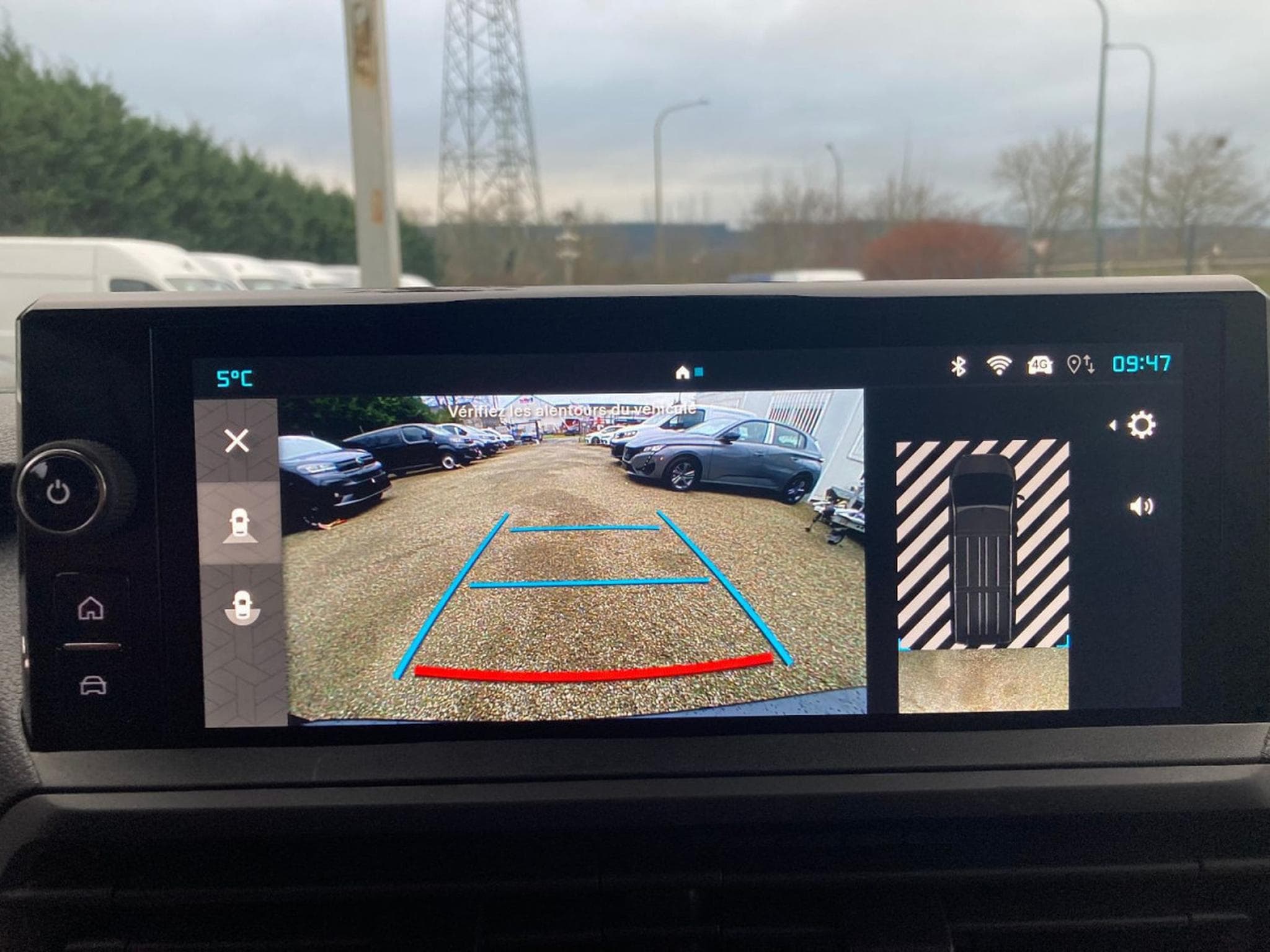 Citroën Jumpy 2.0 BlueHDI EAT8 180 XL Double Cabine Confort (2025) - Photo 17