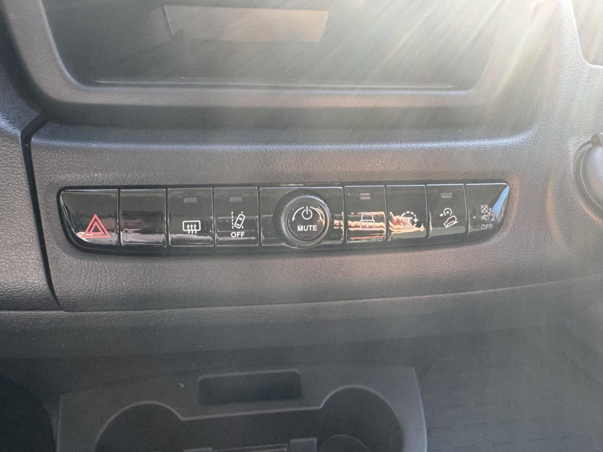 Fiat Ducato 2.2 Mjet 140  AT L2H2 (2025) - Foto 18