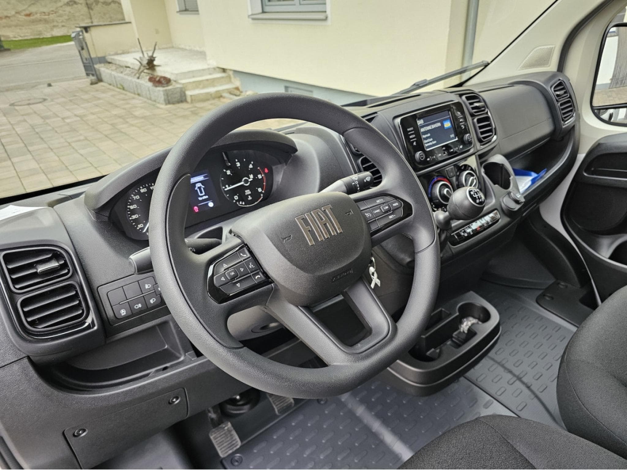 Fiat Ducato 2.2 Mjet 120 L2H1 (2025) - Foto 5