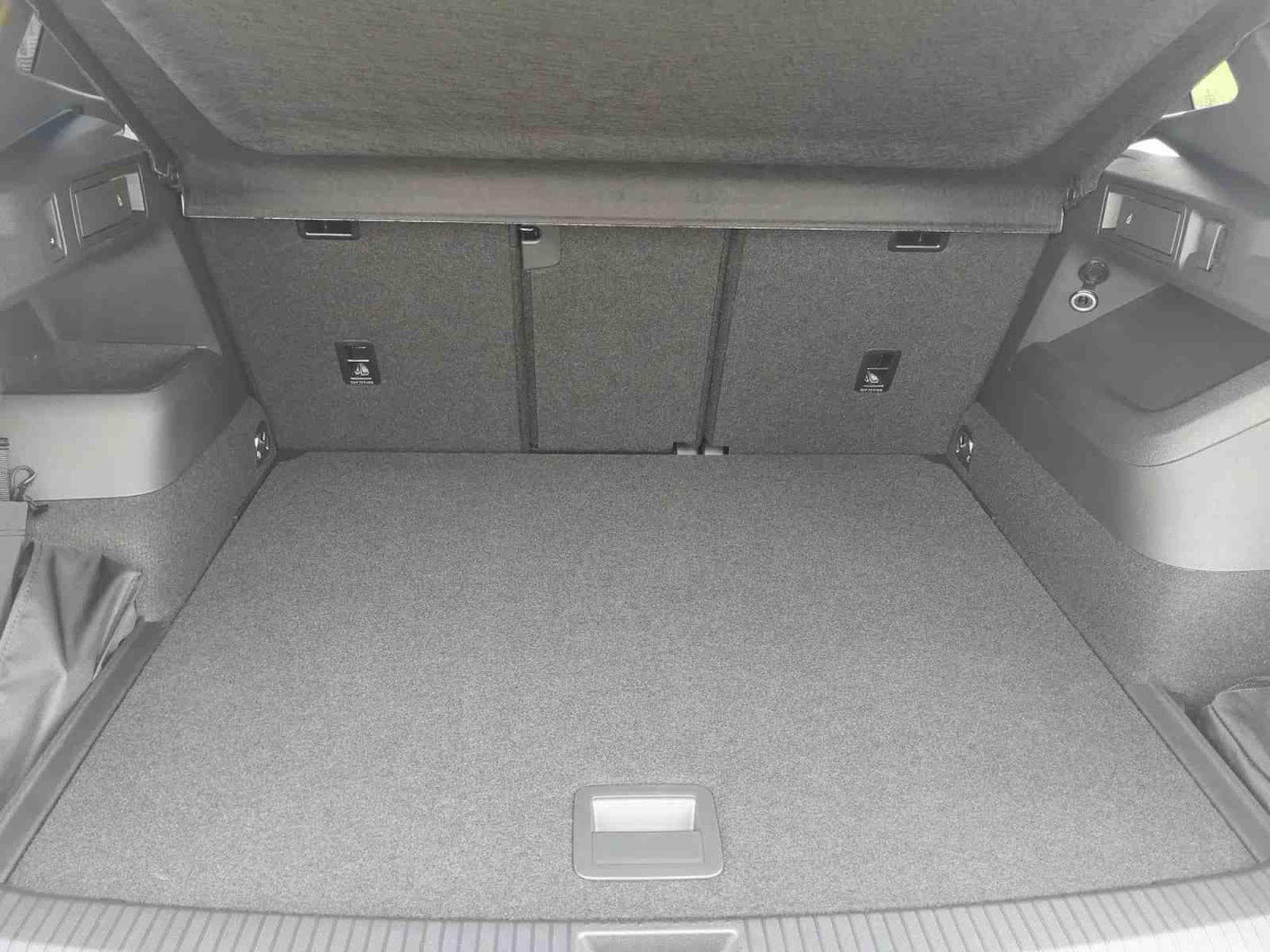 VW Tiguan 2.0 TDI 193 DSG 4 Motion R-Line (2025) - Photo 8