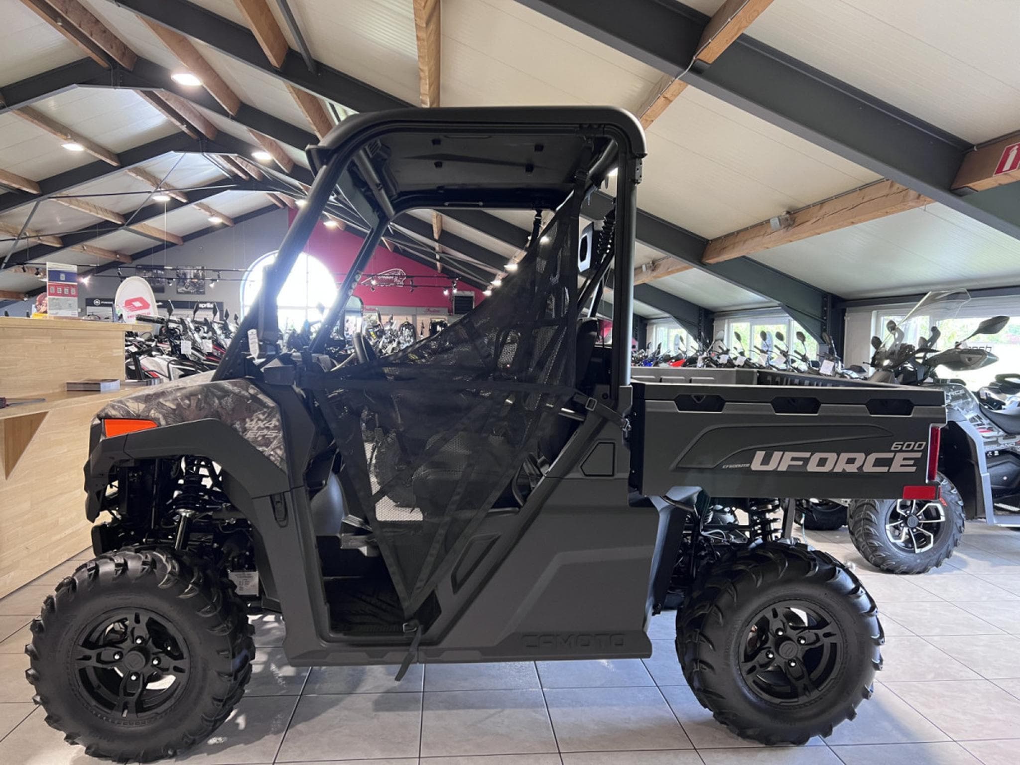 CF Moto UForce 600 Agri (2026) - Photo 5