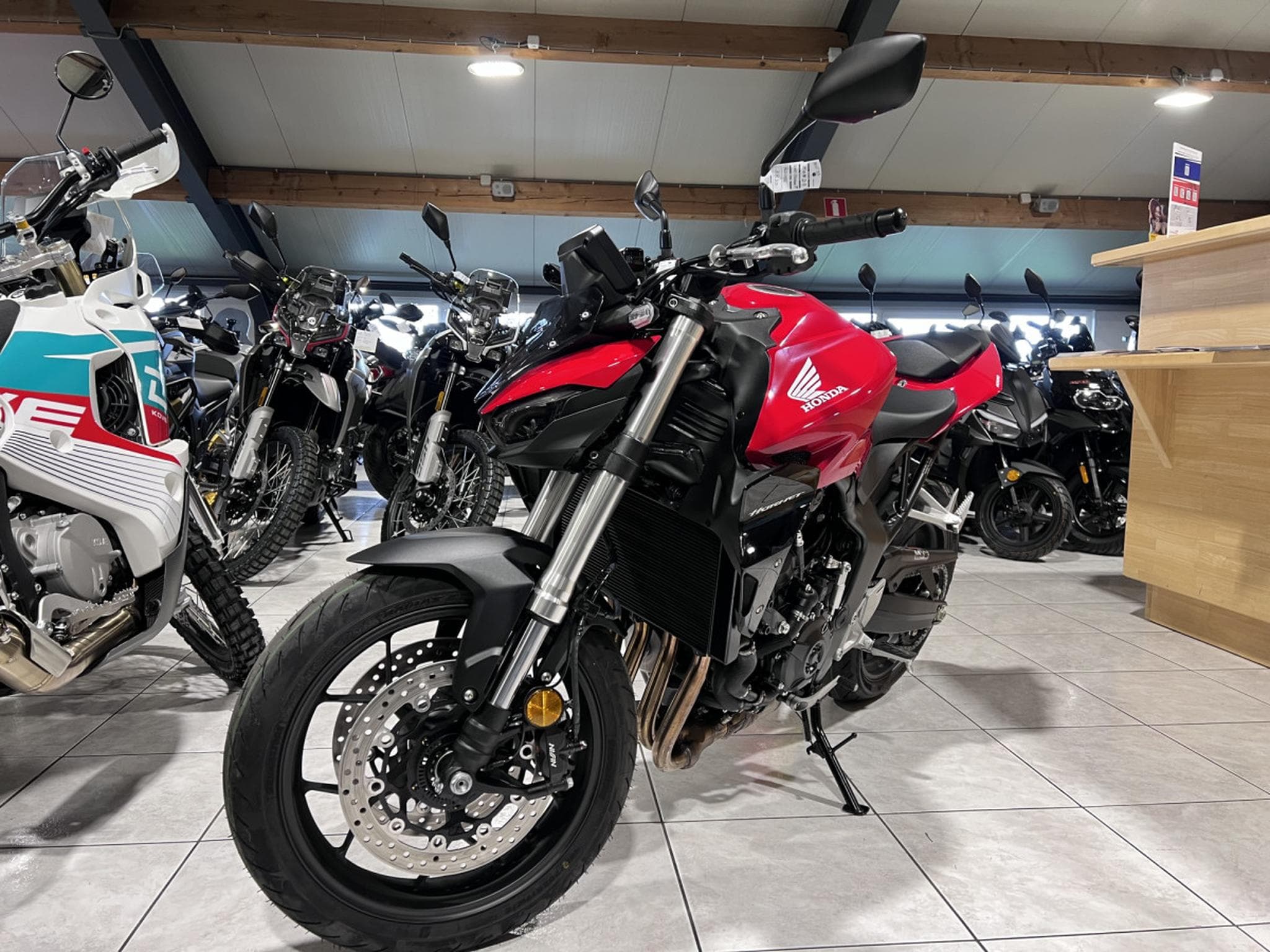 Honda CB 1000 HORNET (2026) - Foto 2