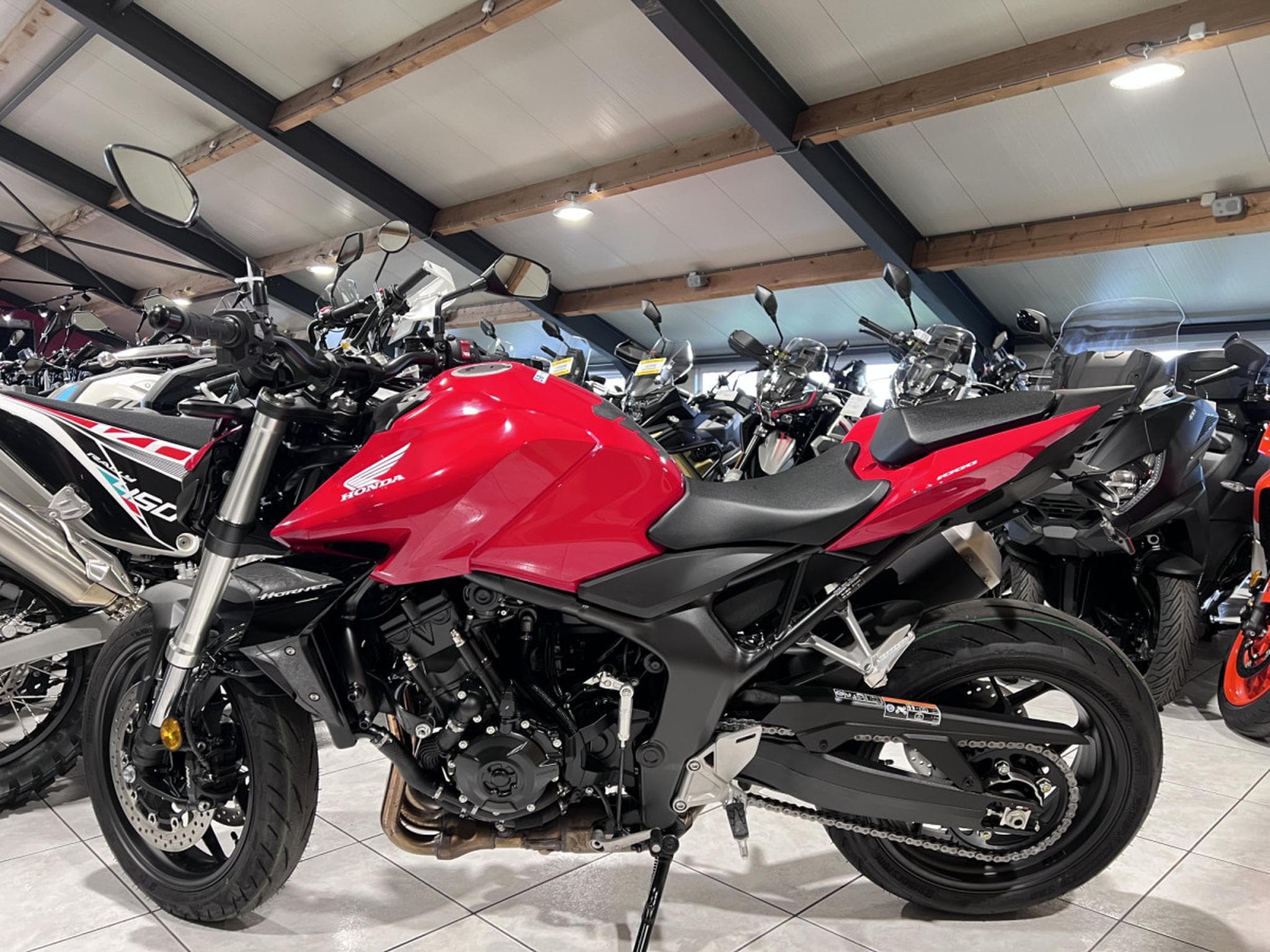 Honda CB 1000 HORNET (2026) - Foto 4