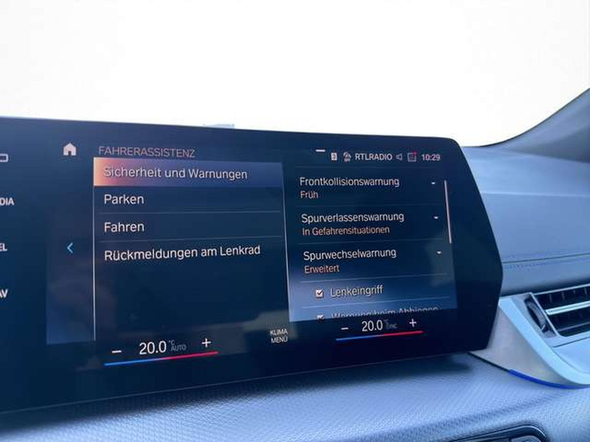 BMW 220 Active Tourer 220 i M Sport/elektr. Sitze/Innova (2024) - Photo 22