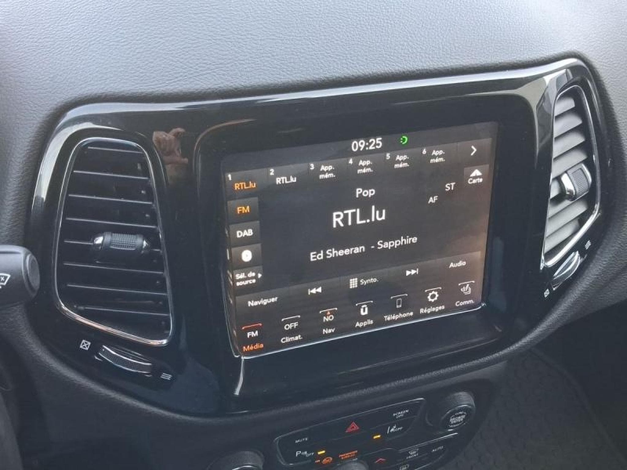 JEEP Compass 1.4 MultiAir II 140ch Longitude Business 4x2 Euro6d-T (2018) - Photo 8