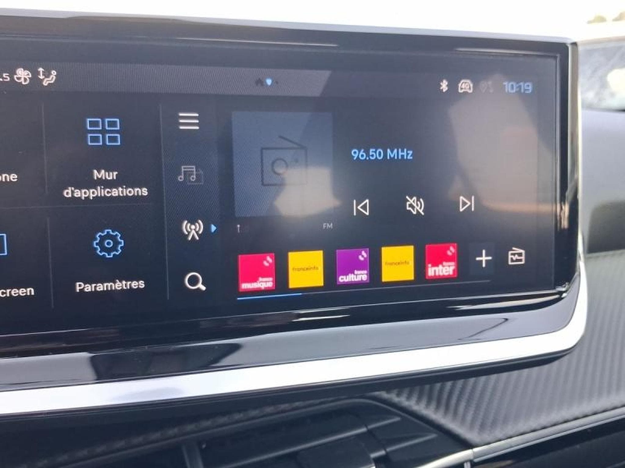 PEUGEOT 2008 1.2 100ch S&S Allure (2024) - Photo 9