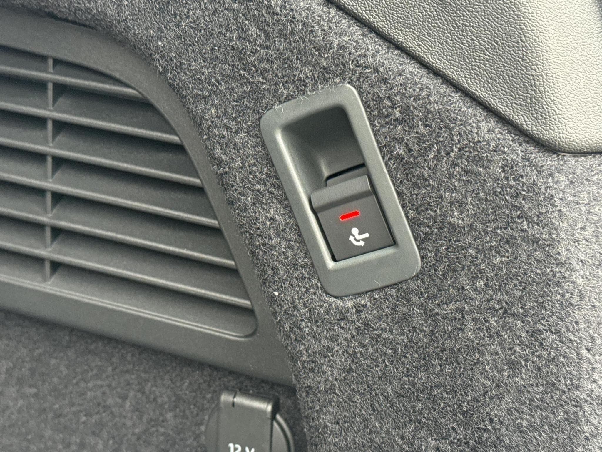 Audi A5 Basis (2025) - Photo 13