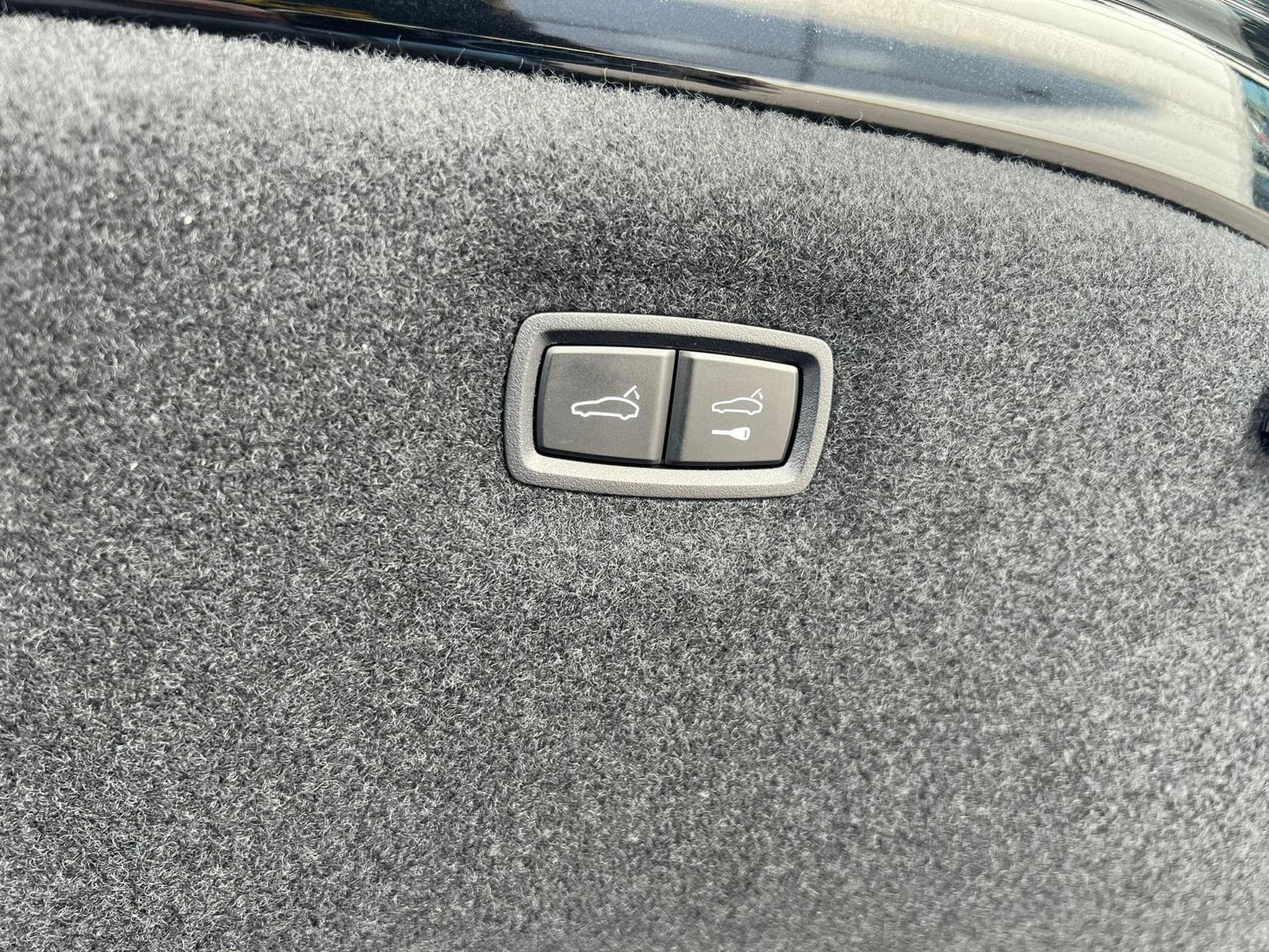 Audi e-tron basis quattro (2025) - Photo 9