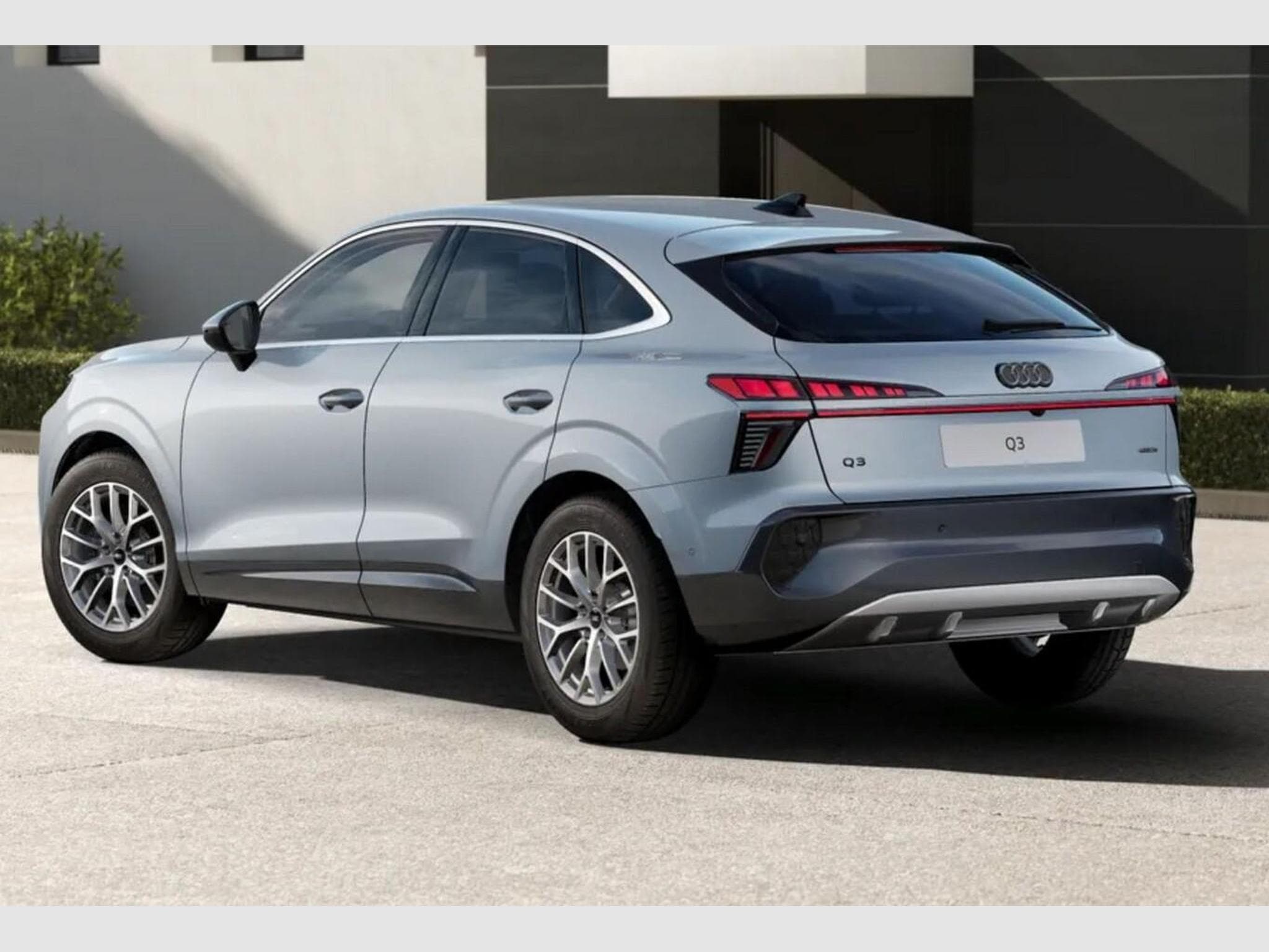 Audi Q3 Sportback Sportb neuMod (2026) - Photo 3