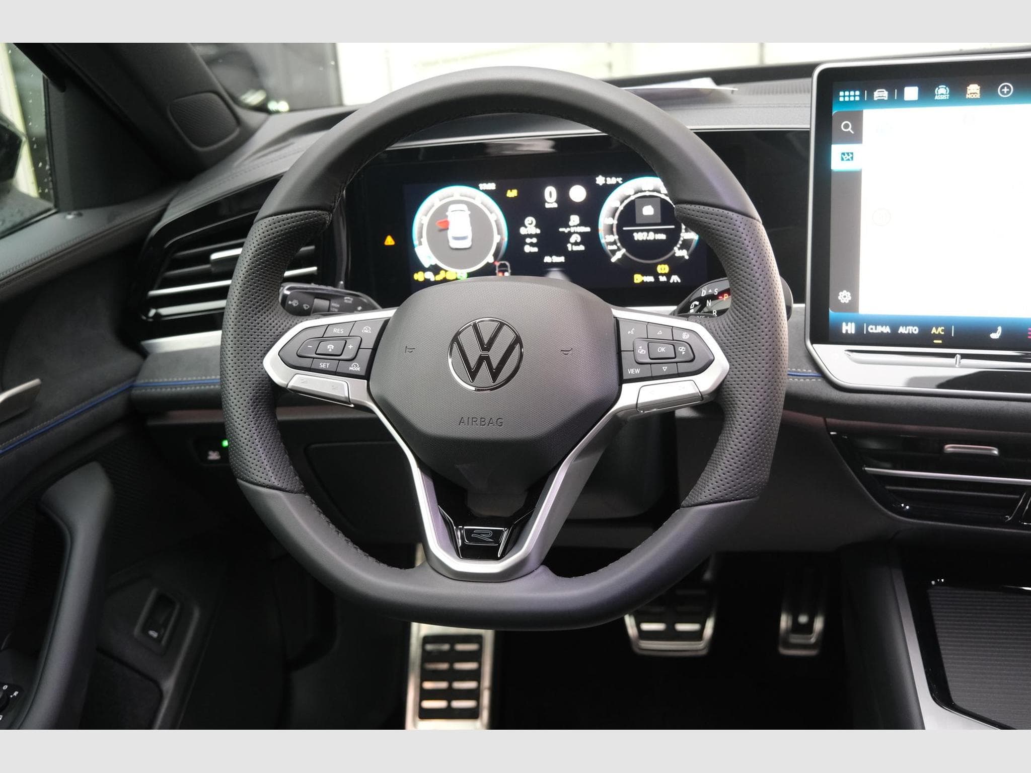 VW Passat Variant Var. 2.0 (2026) - Photo 11