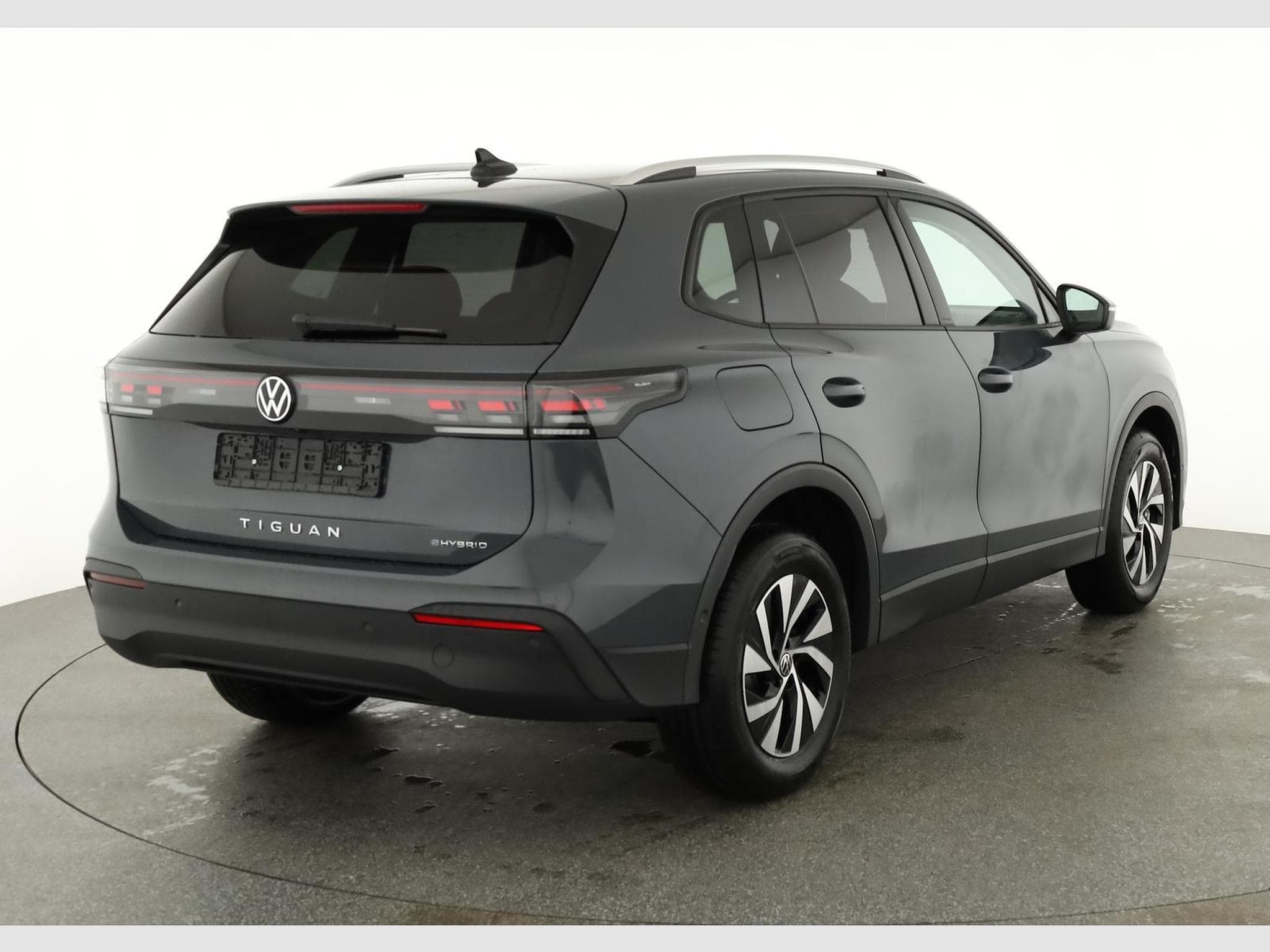 VW Tiguan 1.5 TSI eHybrid 150 kW Life (2025) - Photo 1