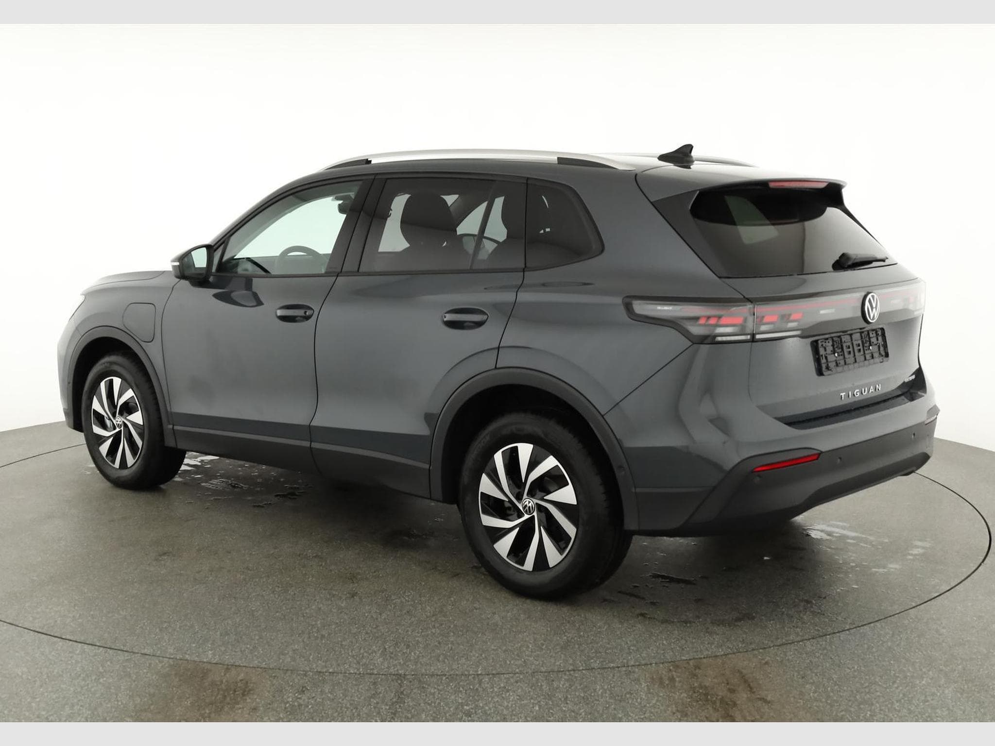 VW Tiguan 1.5 TSI eHybrid 150 kW Life (2025) - Photo 3
