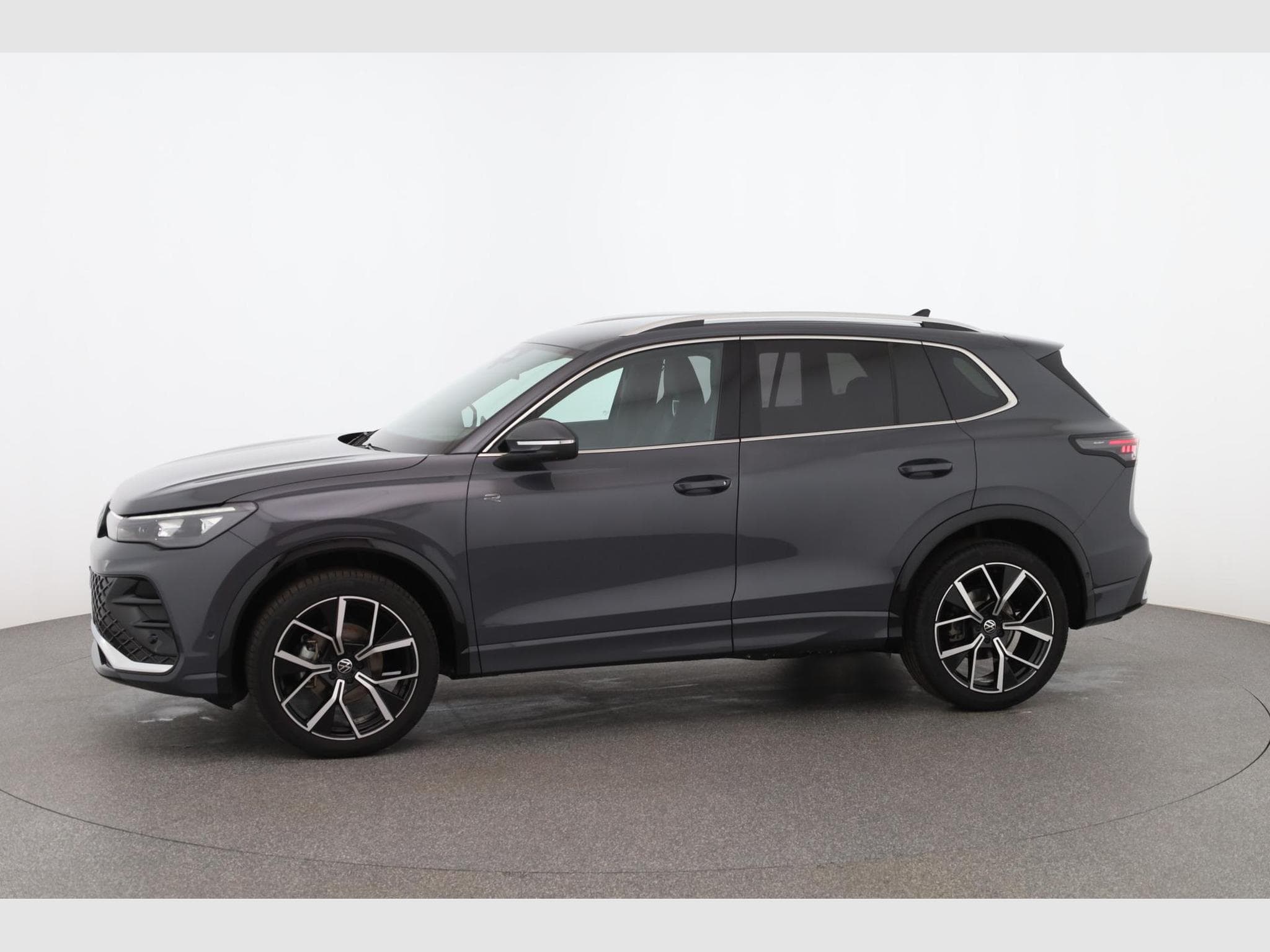 VW Tiguan Limited (2026) - Photo 1