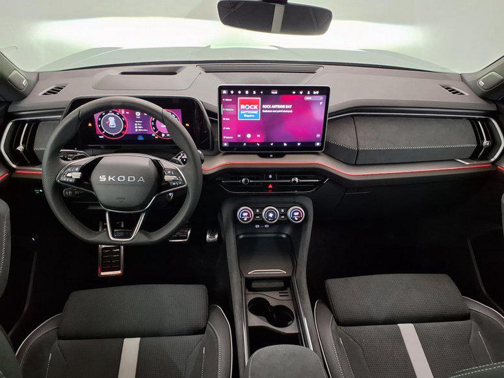 Skoda Kodiaq Sportline 2.0 TSI 7-Gang-DSG 4x4 (2025) - Photo 11