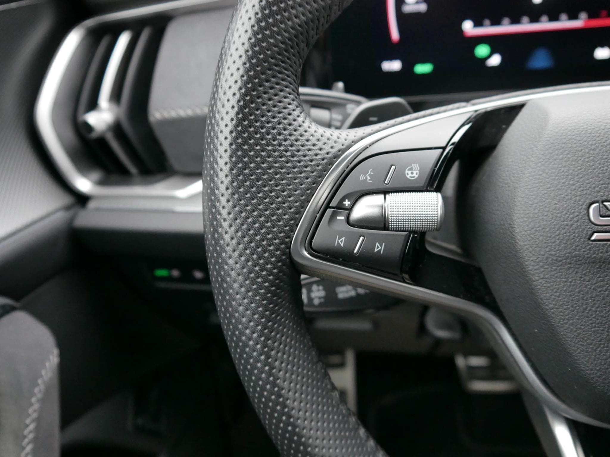 Skoda Kodiaq 1.5 TSI iV PHEV Sportline DSG (2025) - Photo 10