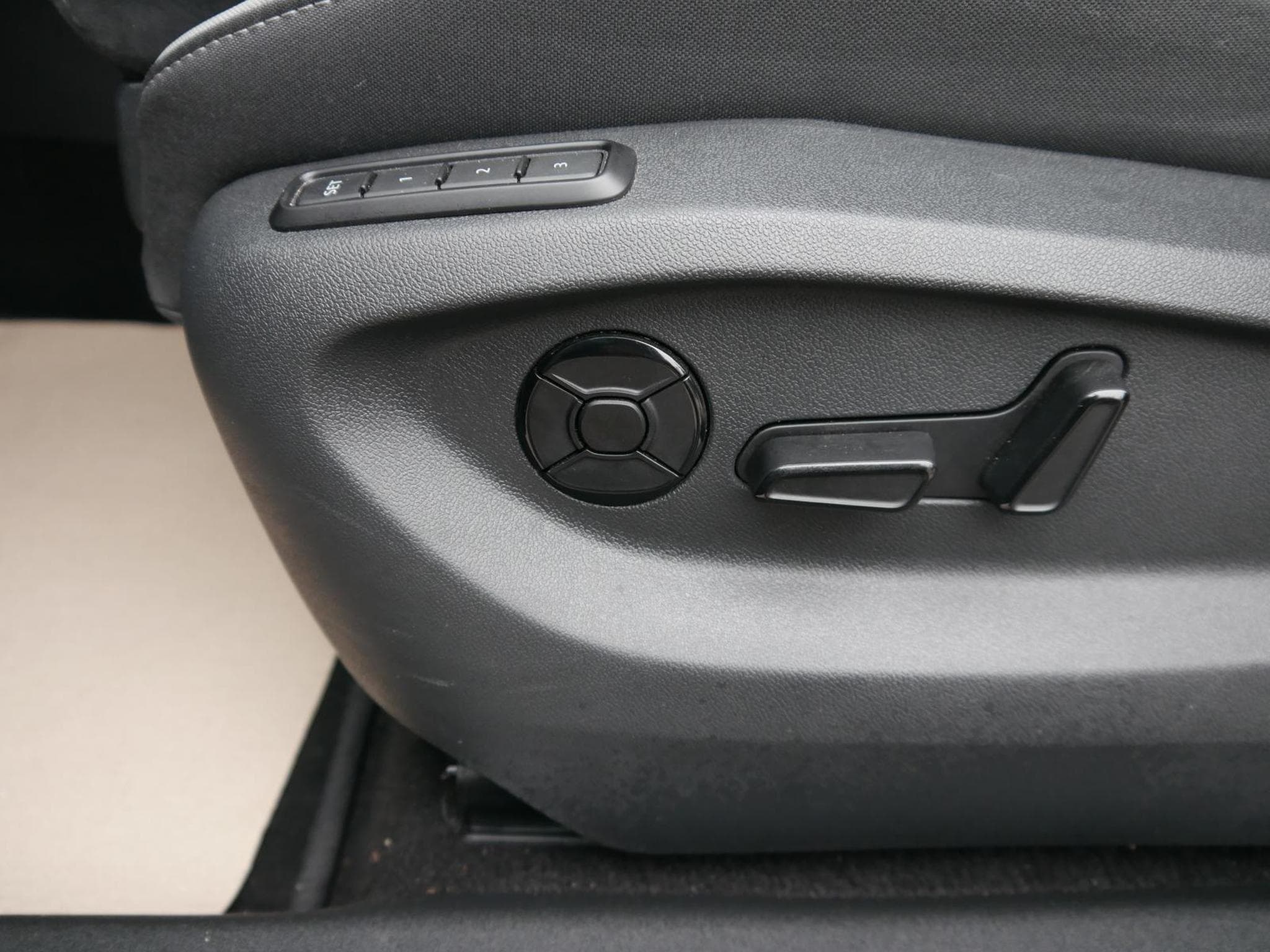 Skoda Kodiaq 1.5 TSI iV PHEV Sportline DSG (2025) - Photo 12