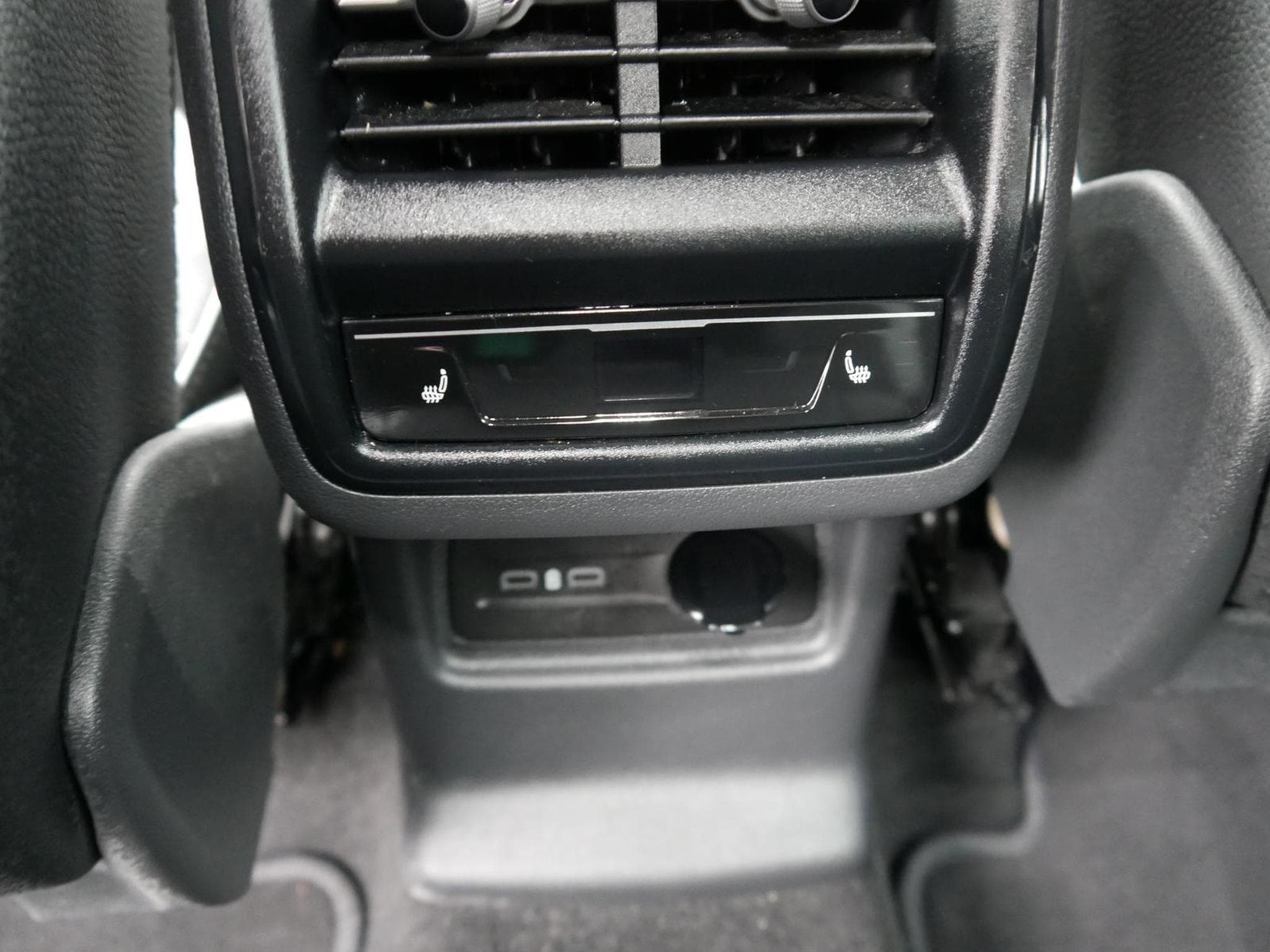 Skoda Kodiaq 1.5 TSI iV PHEV Sportline DSG (2025) - Photo 13