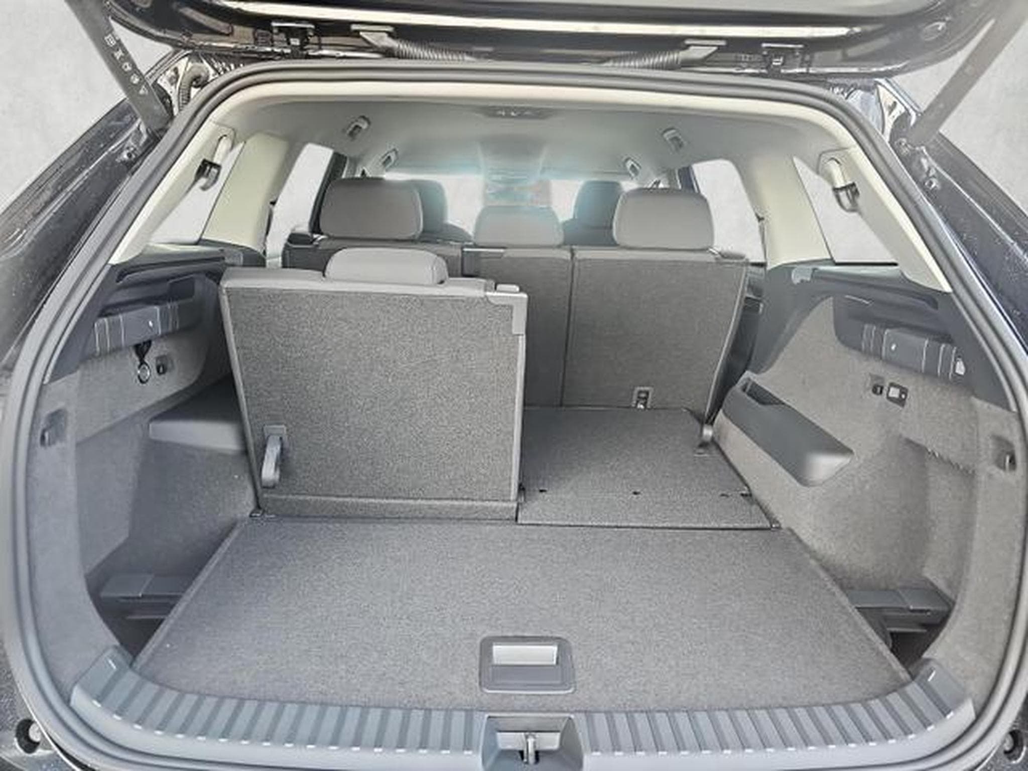 Skoda Kodiaq 2.0 TDI 110 kW Selection (2025) - Photo 7