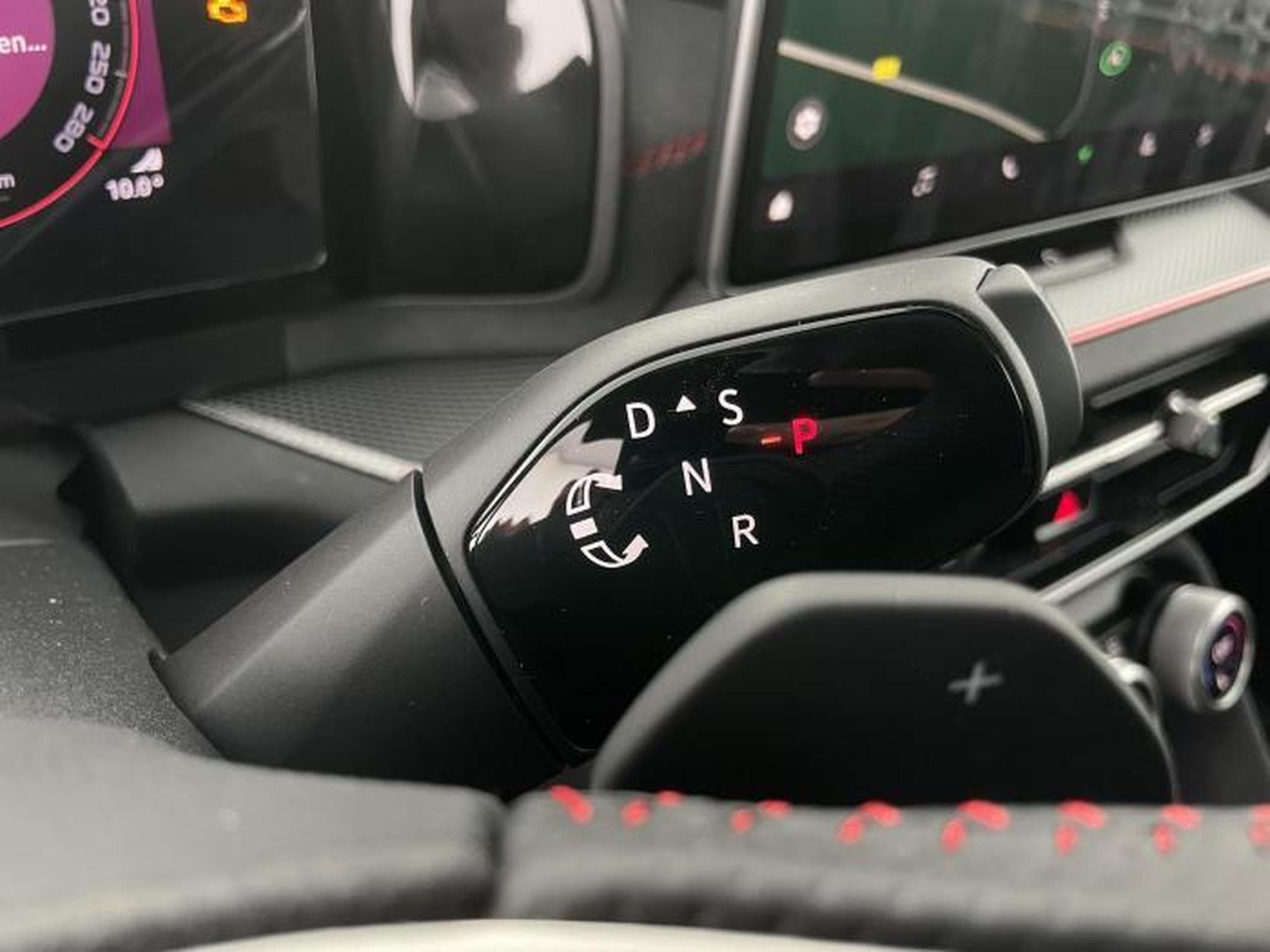 Skoda Kodiaq RS 2.0 TSI (2026) - Photo 22