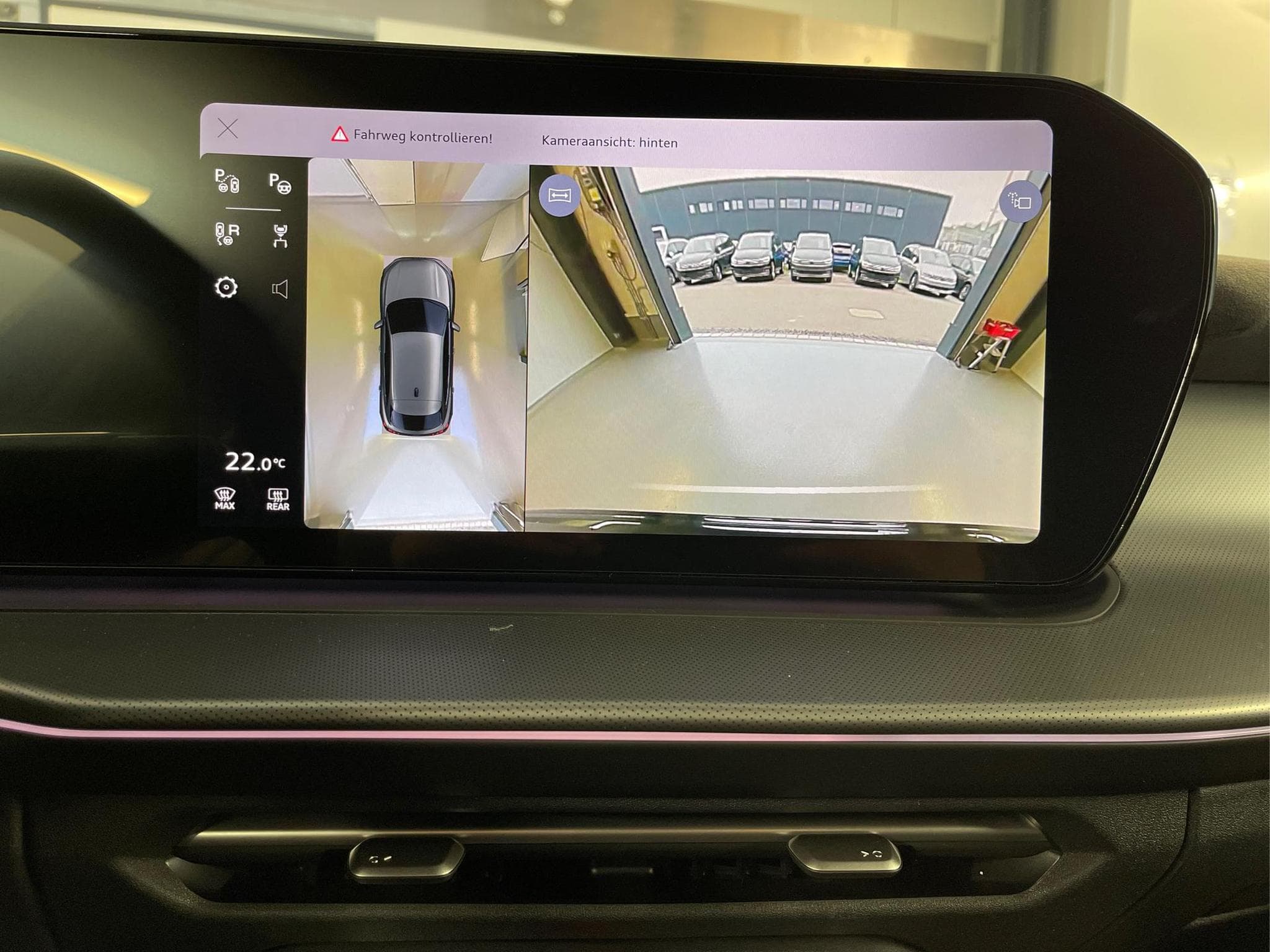 Audi Q3 Sportback NEU (2026) - Photo 22