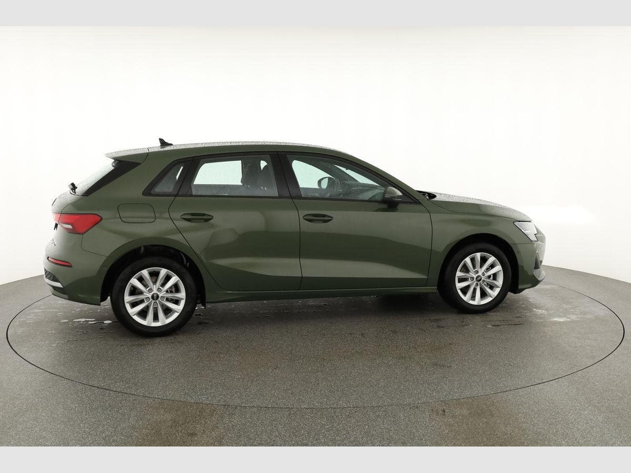 Audi A3 Sportback TFSI 110 kW (2025) - Photo 18