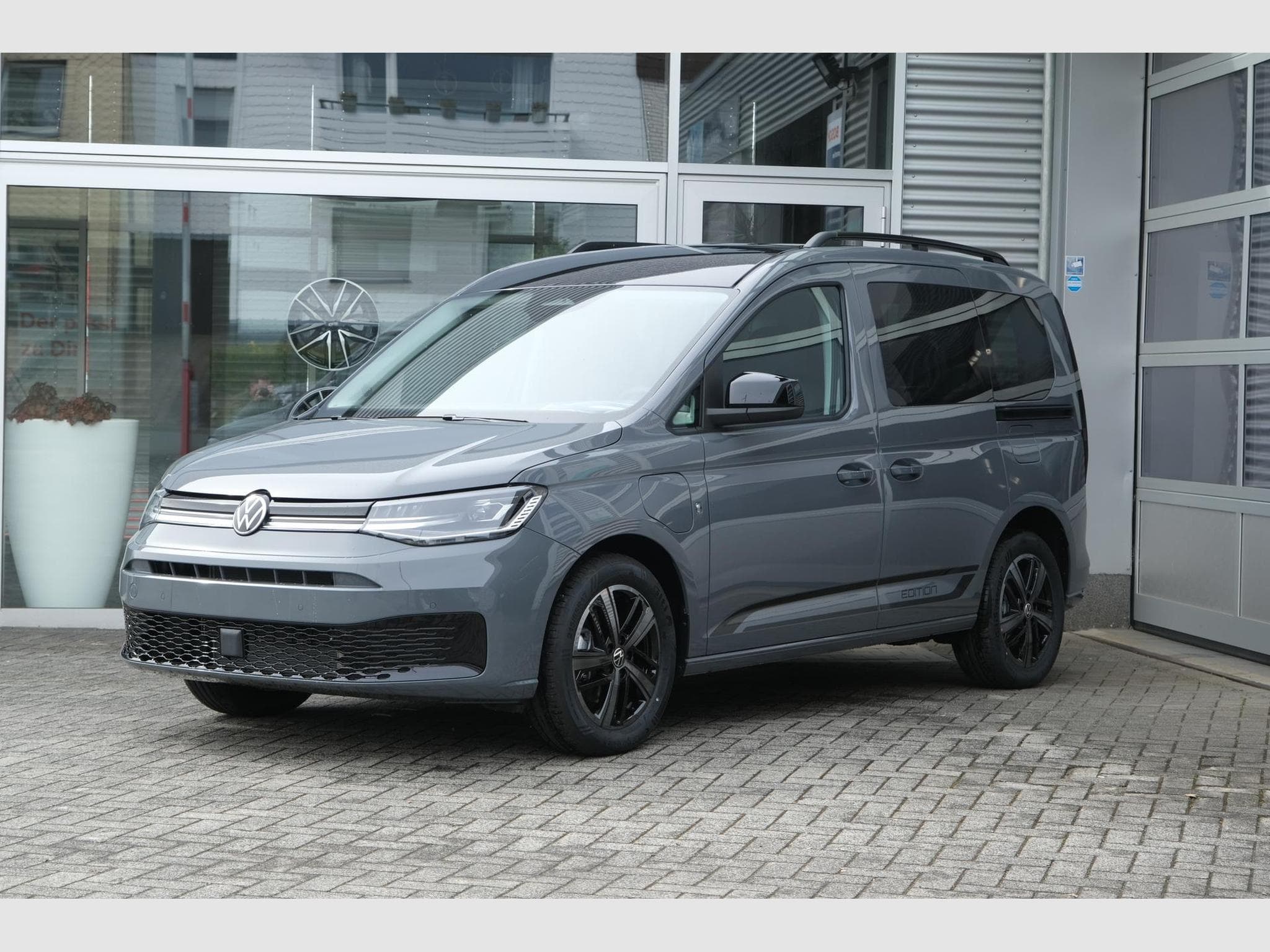 VW Caddy 1.5 eHybrid DSG (2026) - Photo 1