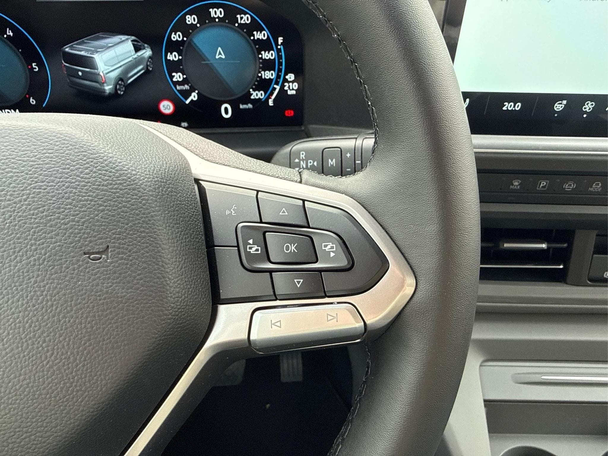 VW T7 Style (2026) - Photo 18