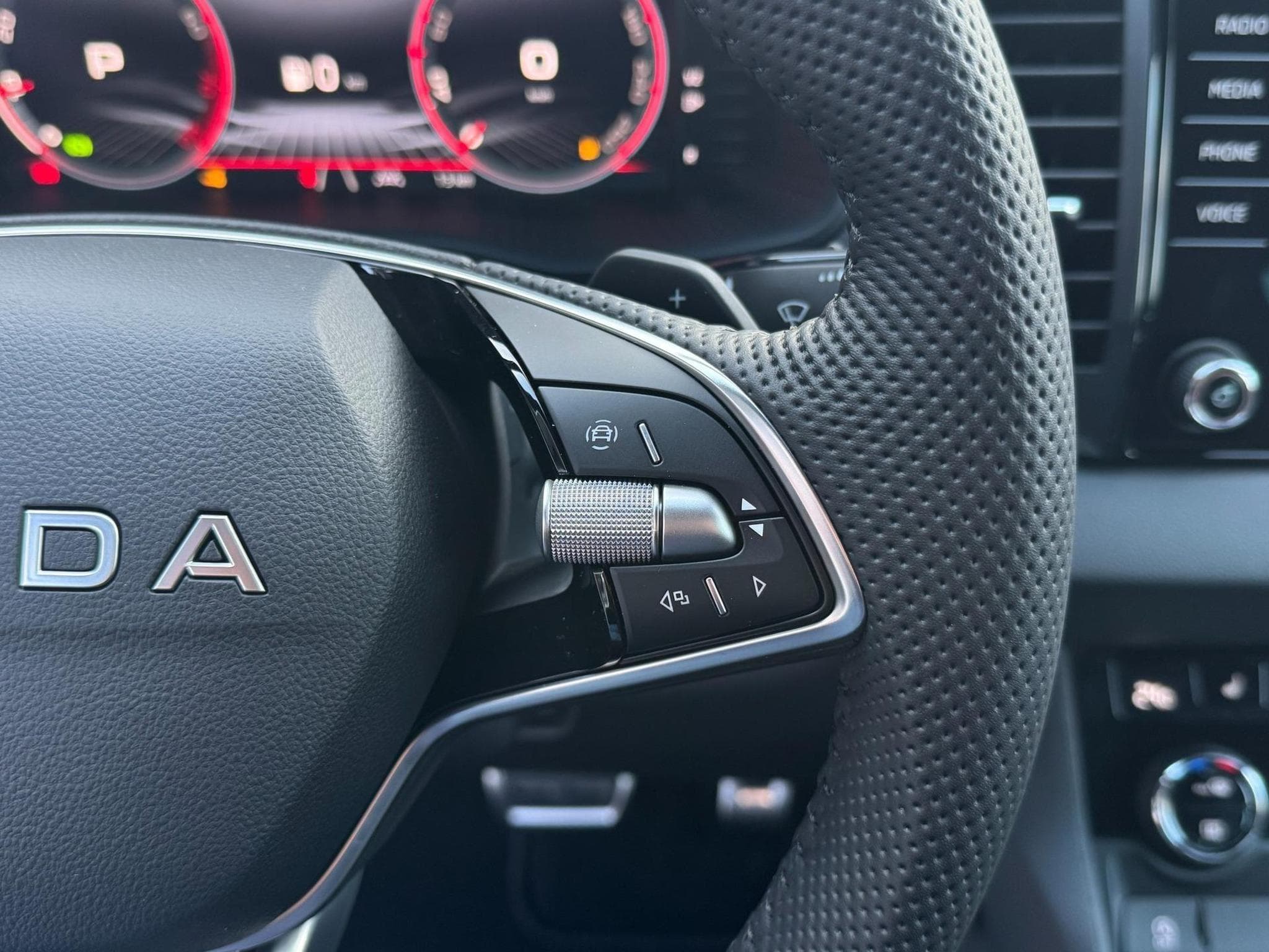 Skoda Karoq Sportline (2026) - Photo 14