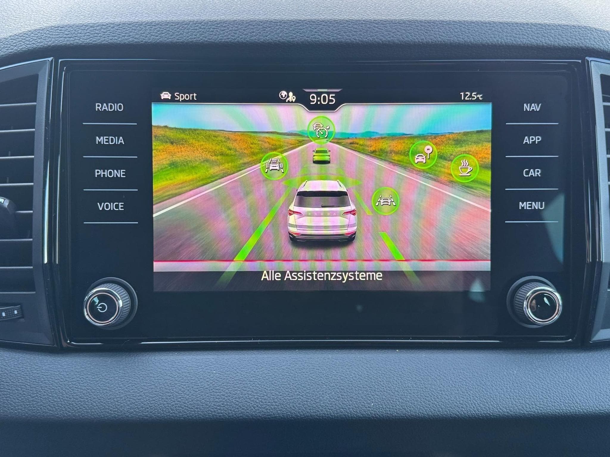 Skoda Karoq Sportline (2026) - Photo 17