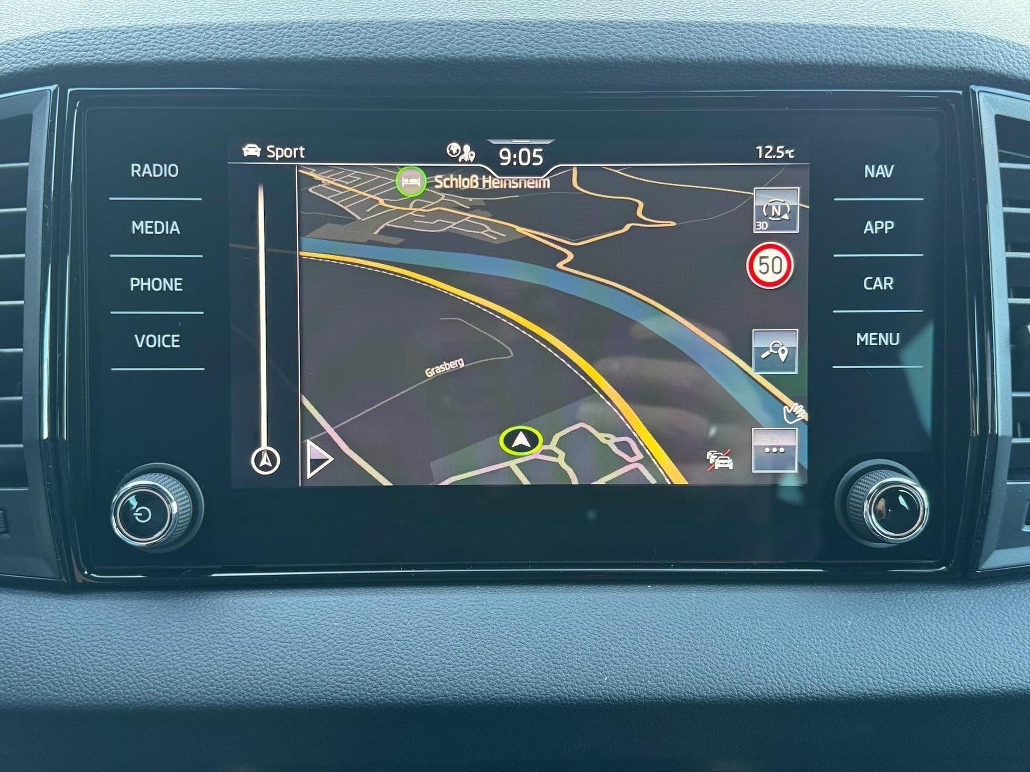 Skoda Karoq Sportline (2026) - Photo 18